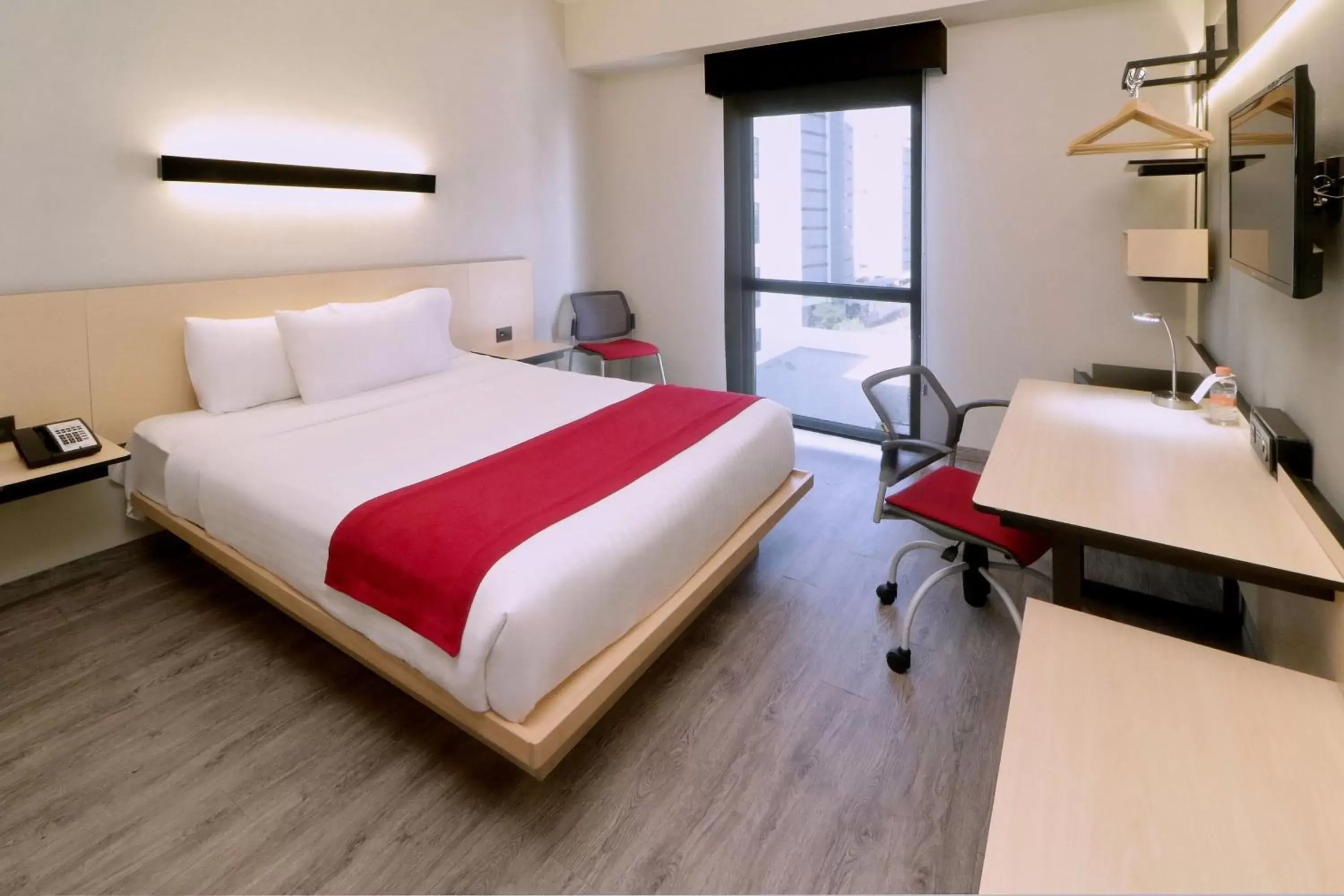 Photo of the whole room, Bed in City Express Plus by Marriott Monterrey Galerías