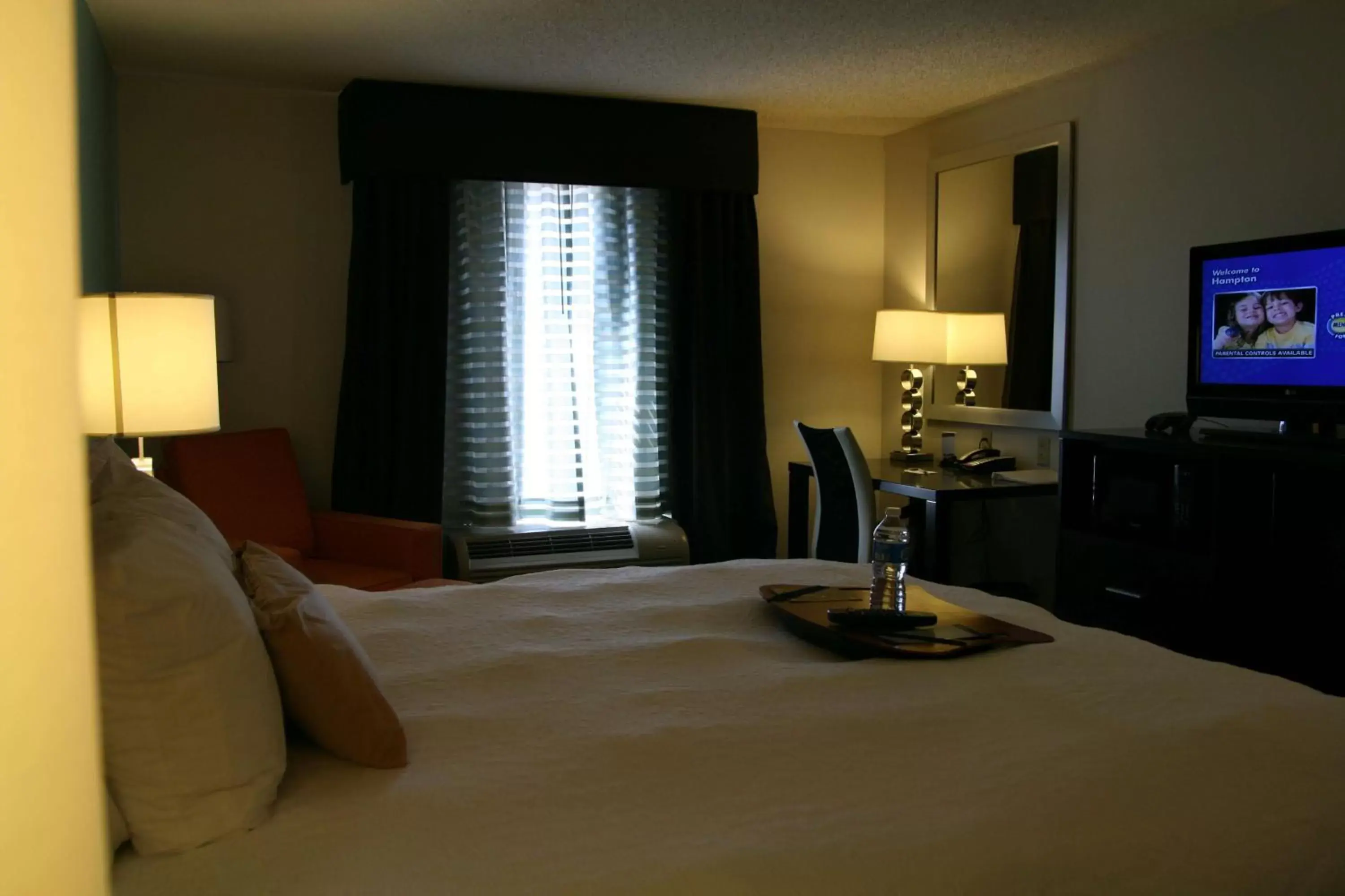 Bed in Hampton Inn By Hilton Shreveport Airport, La