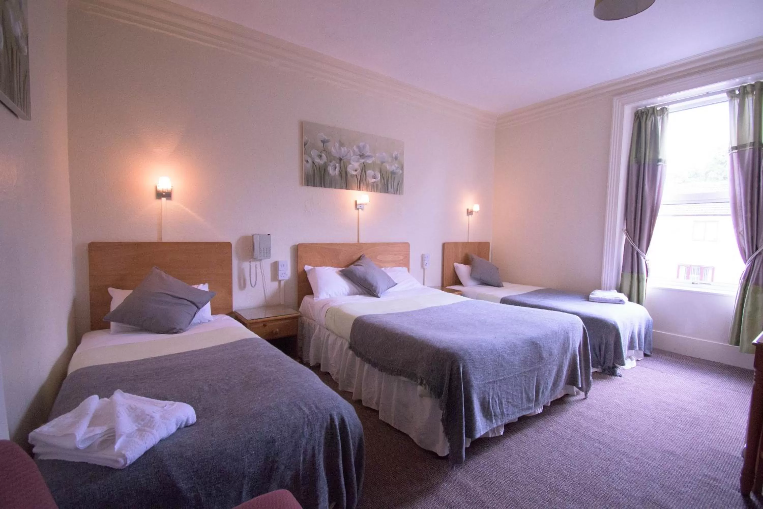 Bed in Pinegrove Hotel