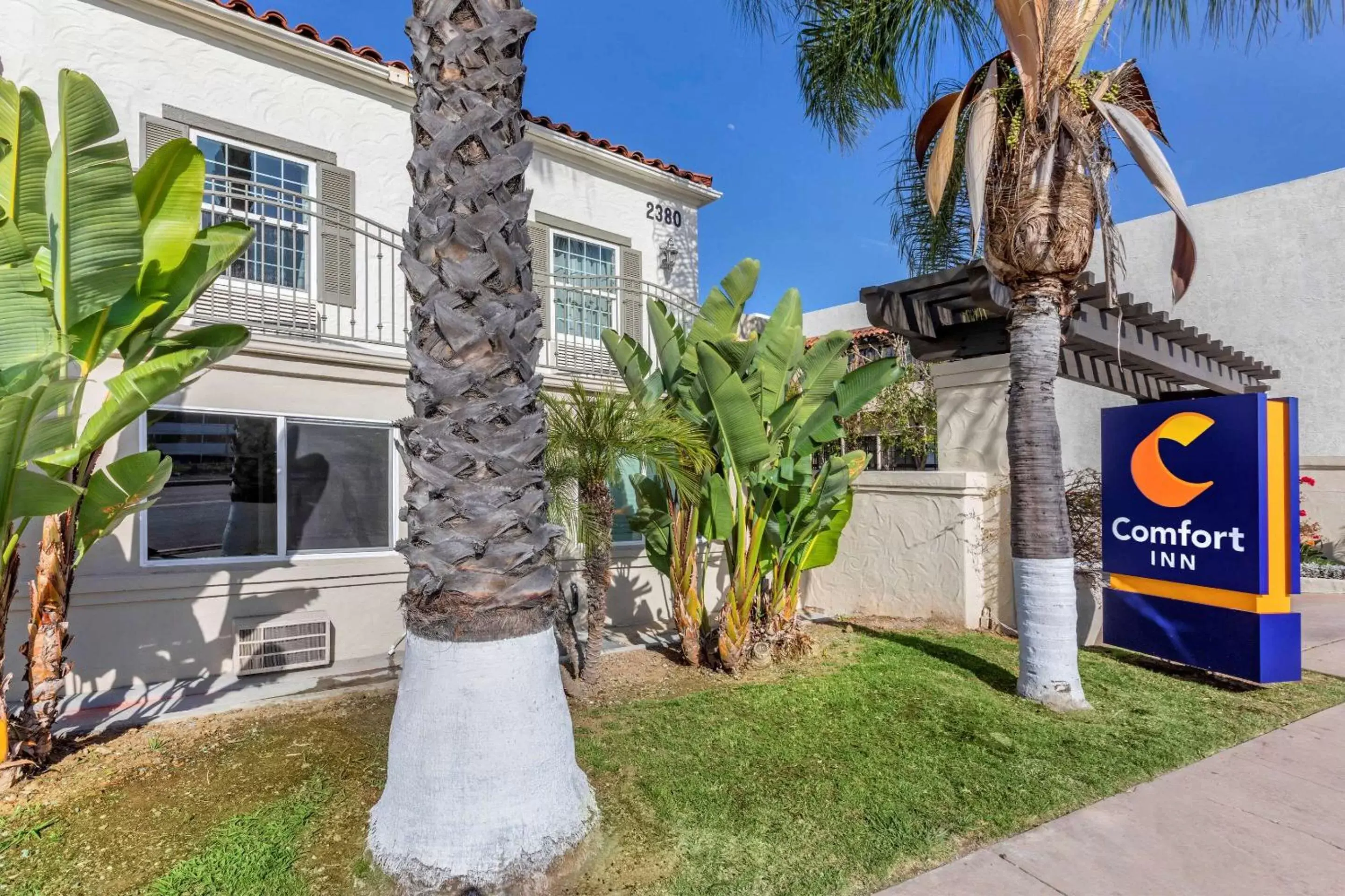 Property building in Comfort Inn San Diego Old Town Property building in Comfort Inn San Diego Old Town