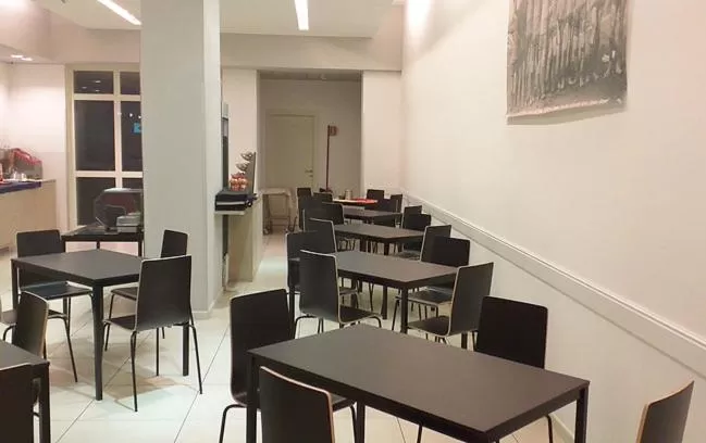 Restaurant/places to eat in Hotel Lux