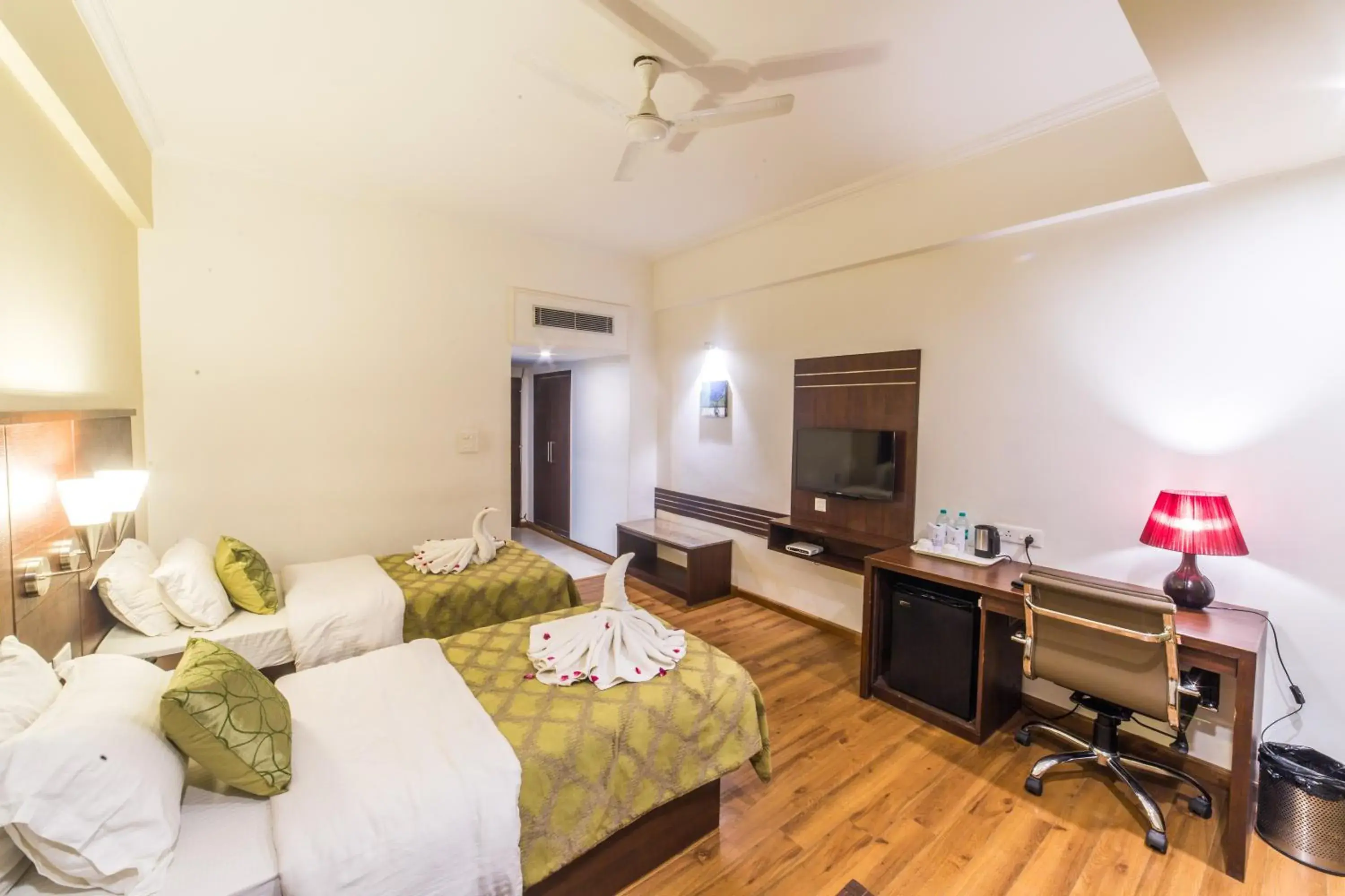 Bed in Diamond Hotel Bed in Diamond Hotel