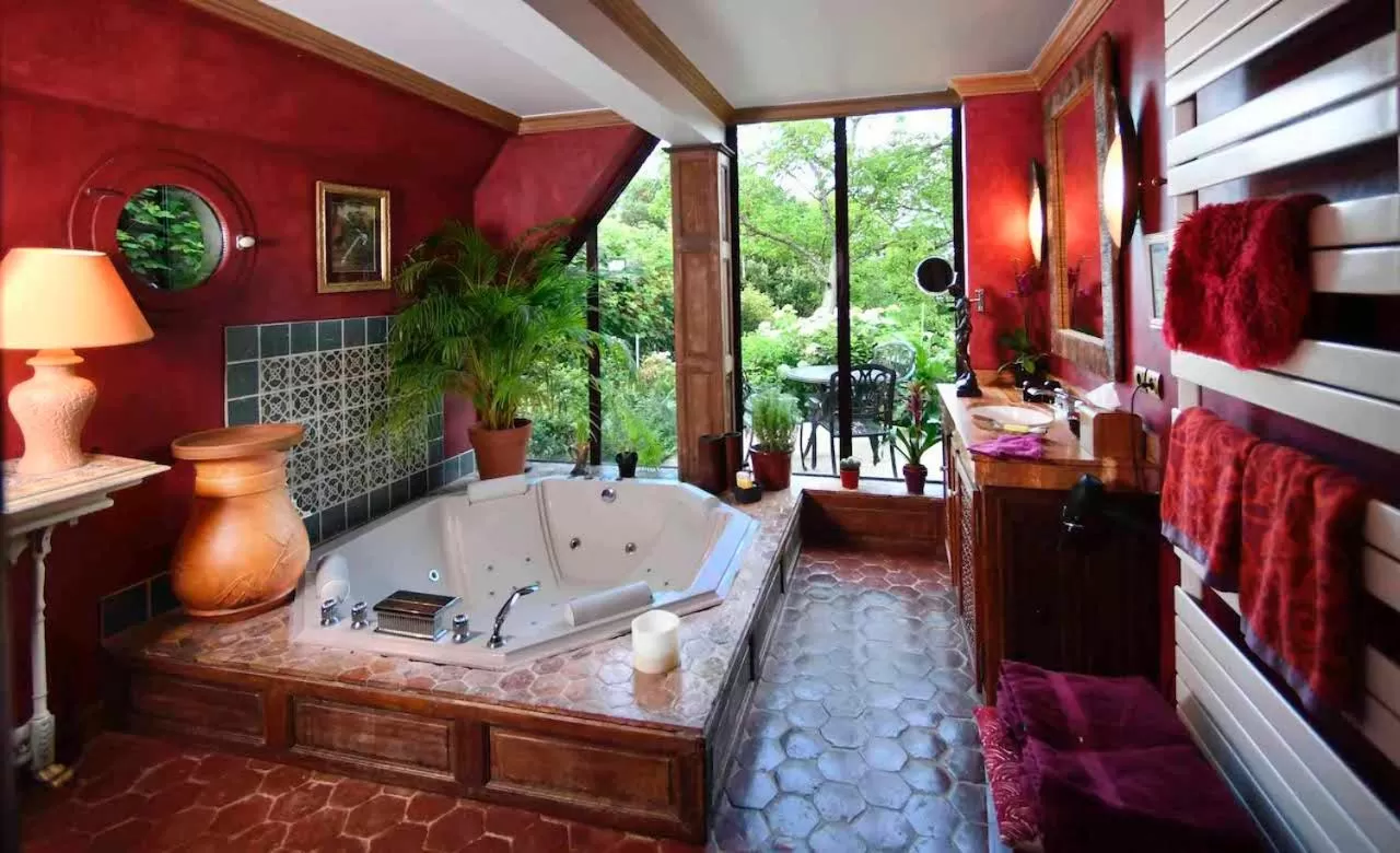 Toute Une Histoire près de Fontainebleau