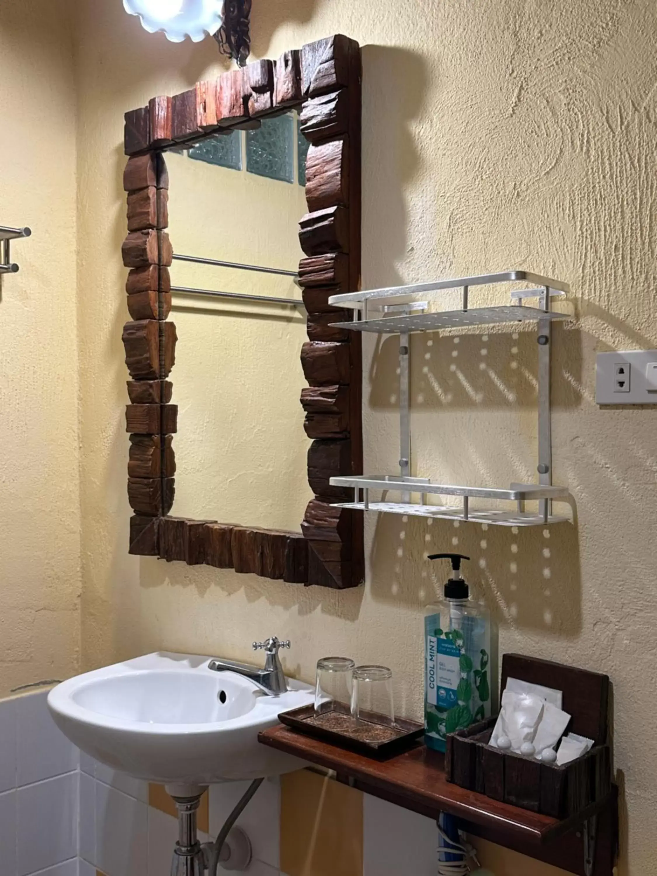 Bathroom in Pura Vida Pai Resort