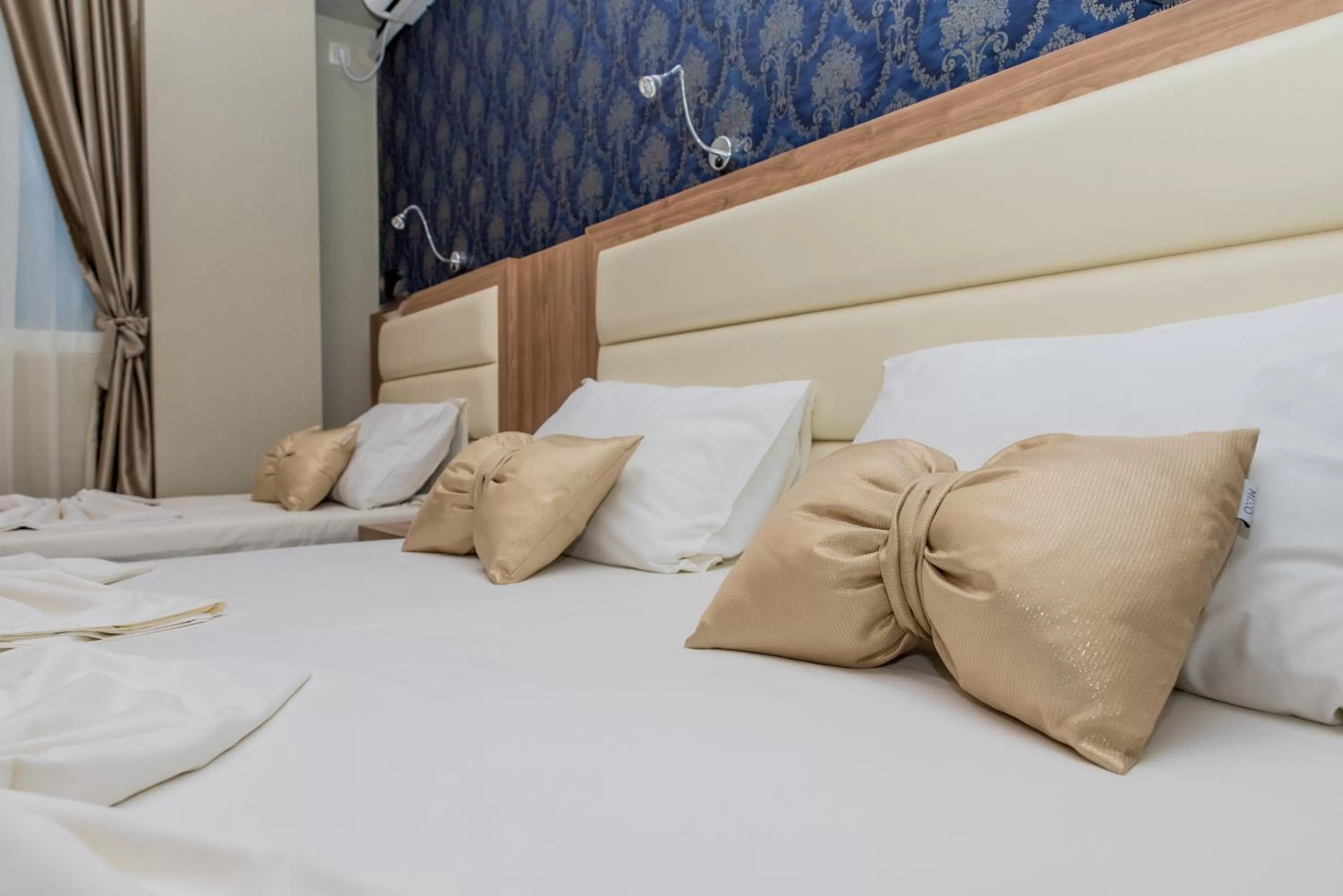 Decorative detail, Bed in Hotel Crnogorska Kuća