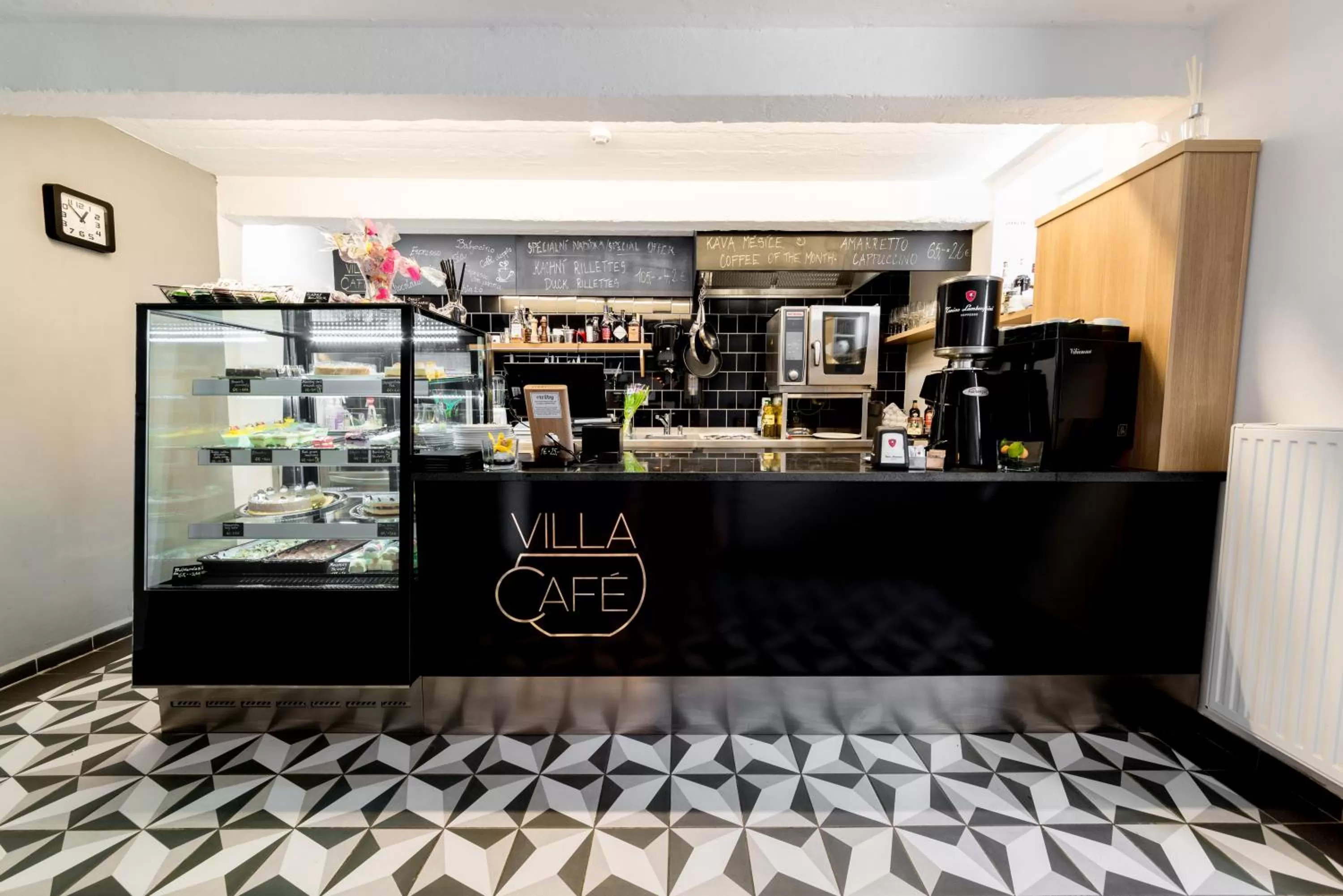 Lounge or bar in Boutique Hotel Villa Beatika