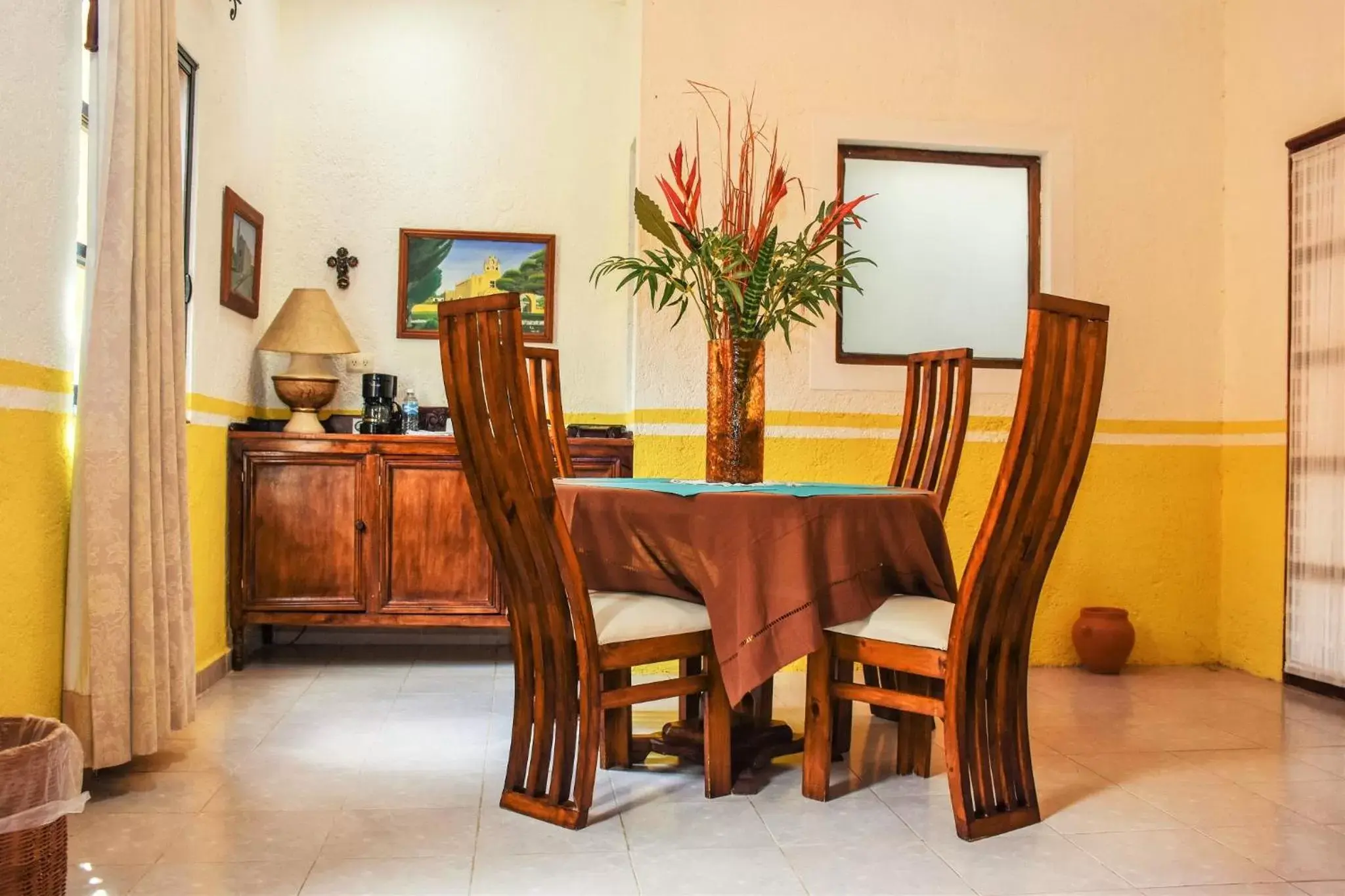 Dining Area in Casa Tia Micha