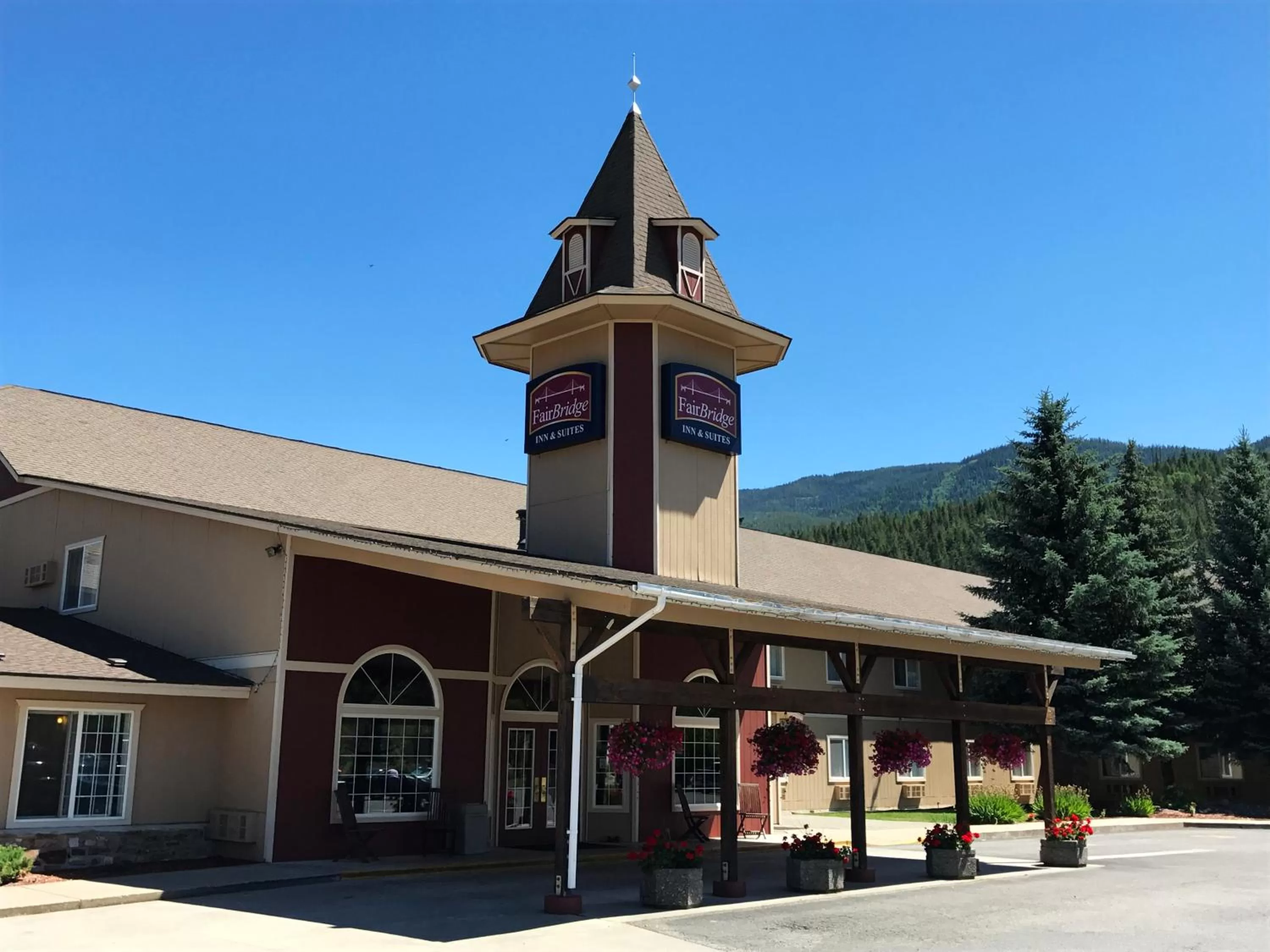 Property building in FairBridge Inn & Suites Kellogg