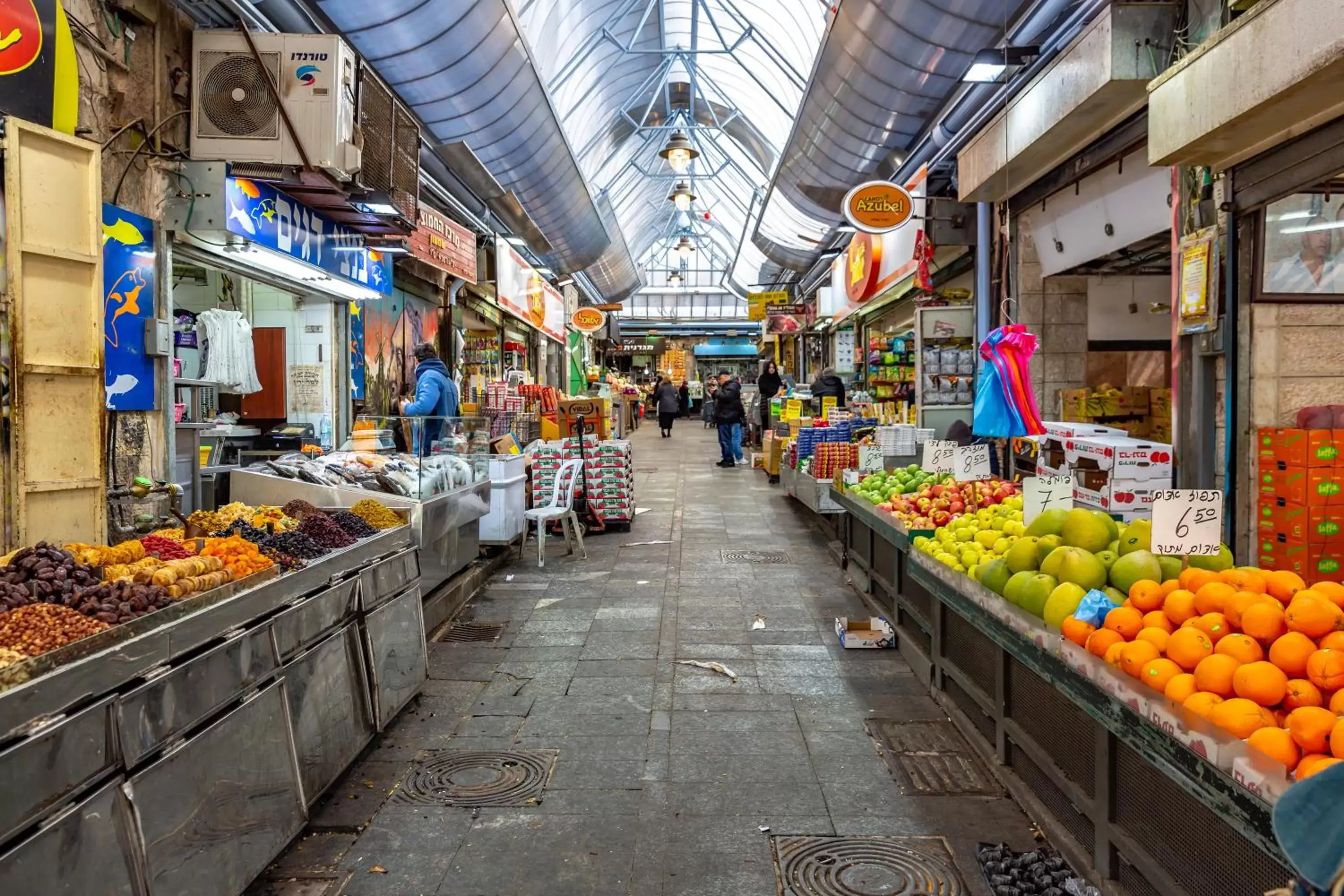 Nearby landmark, Supermarket/Shops in ibis Jerusalem city Center - An AccorHotels Brand