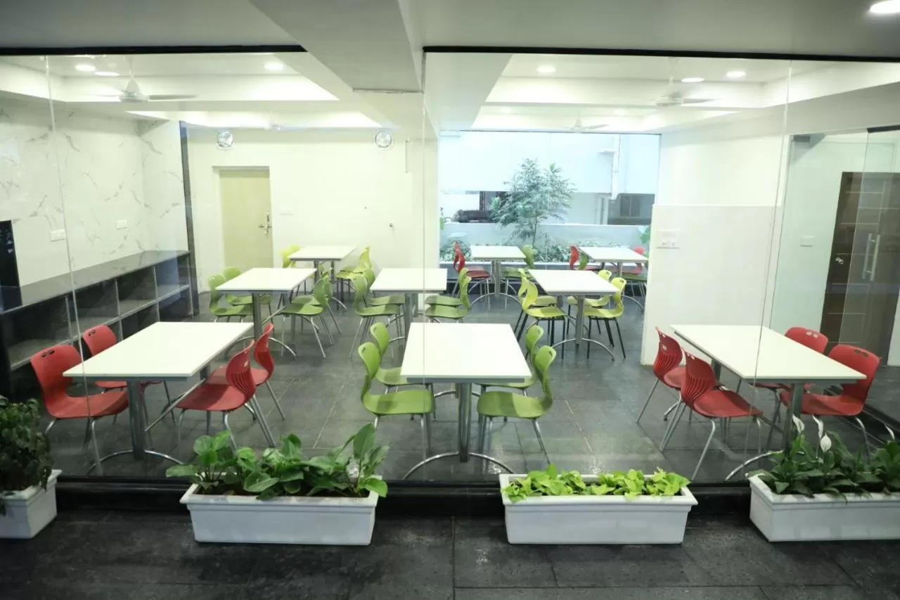 Restaurant/places to eat in SwanSuites Gachibowli