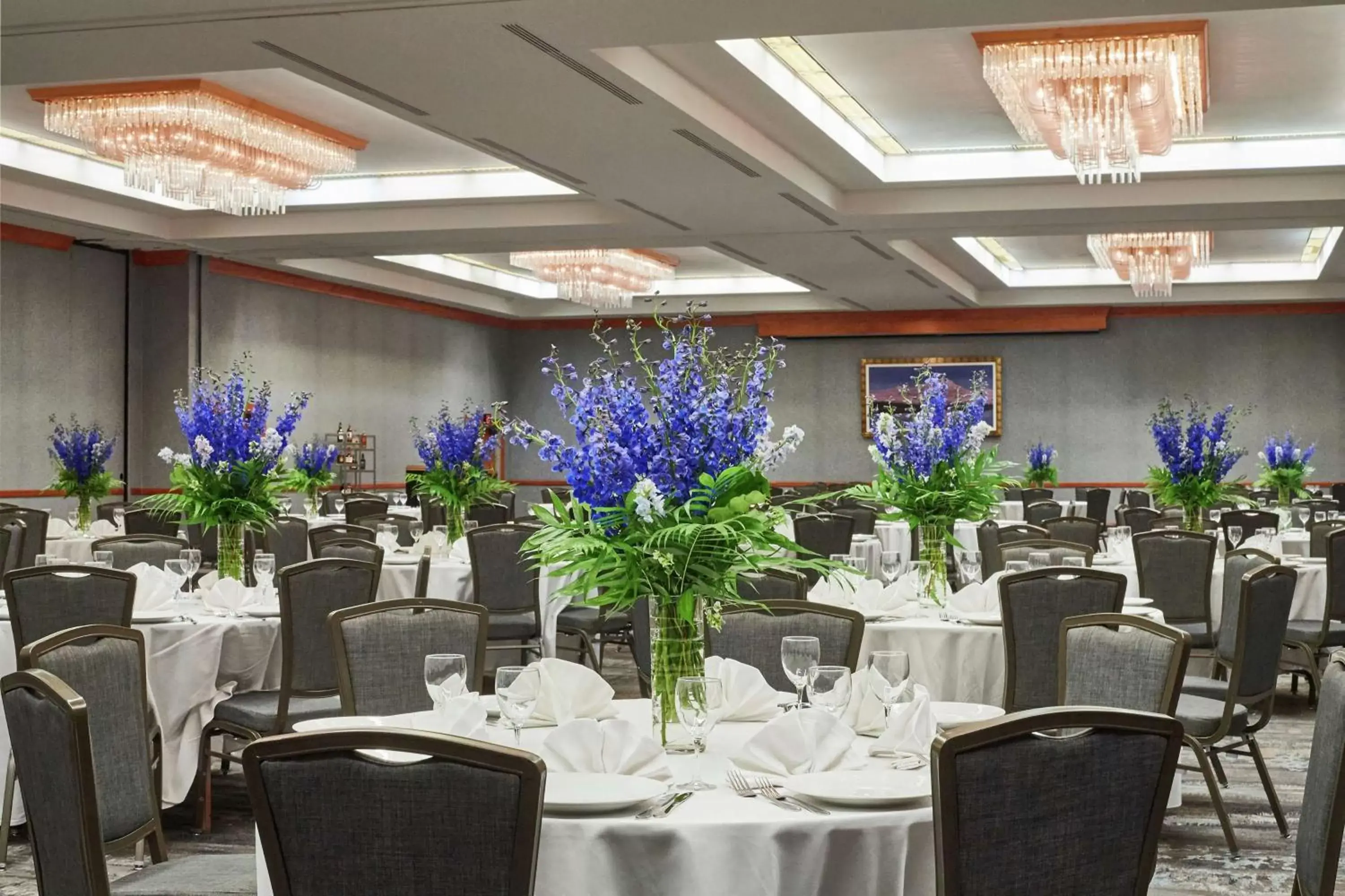 Meeting/conference room, Restaurant/Places to Eat in Hilton Anchorage