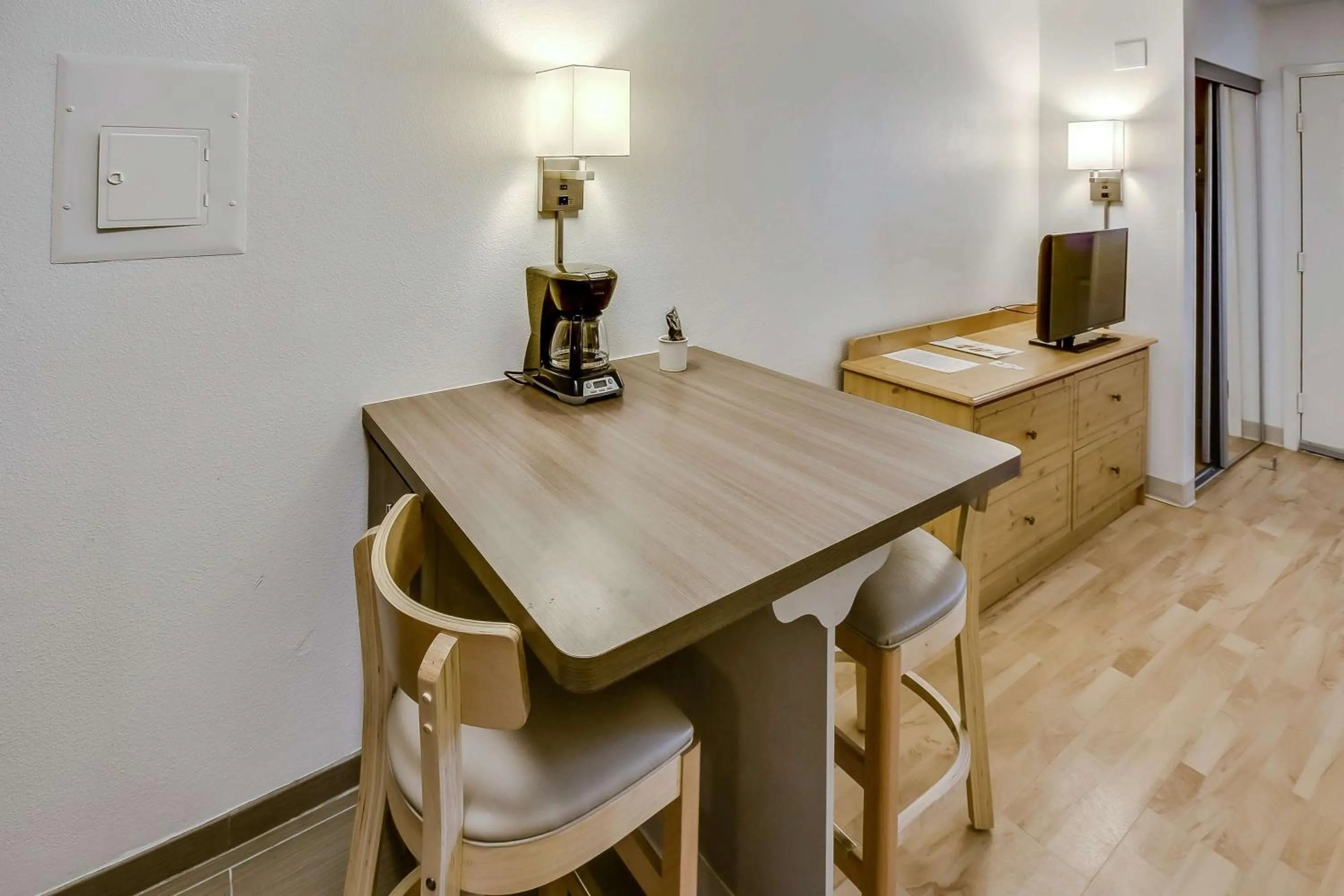 Kitchen or kitchenette in Studio 6-Houston, TX - Hobby South