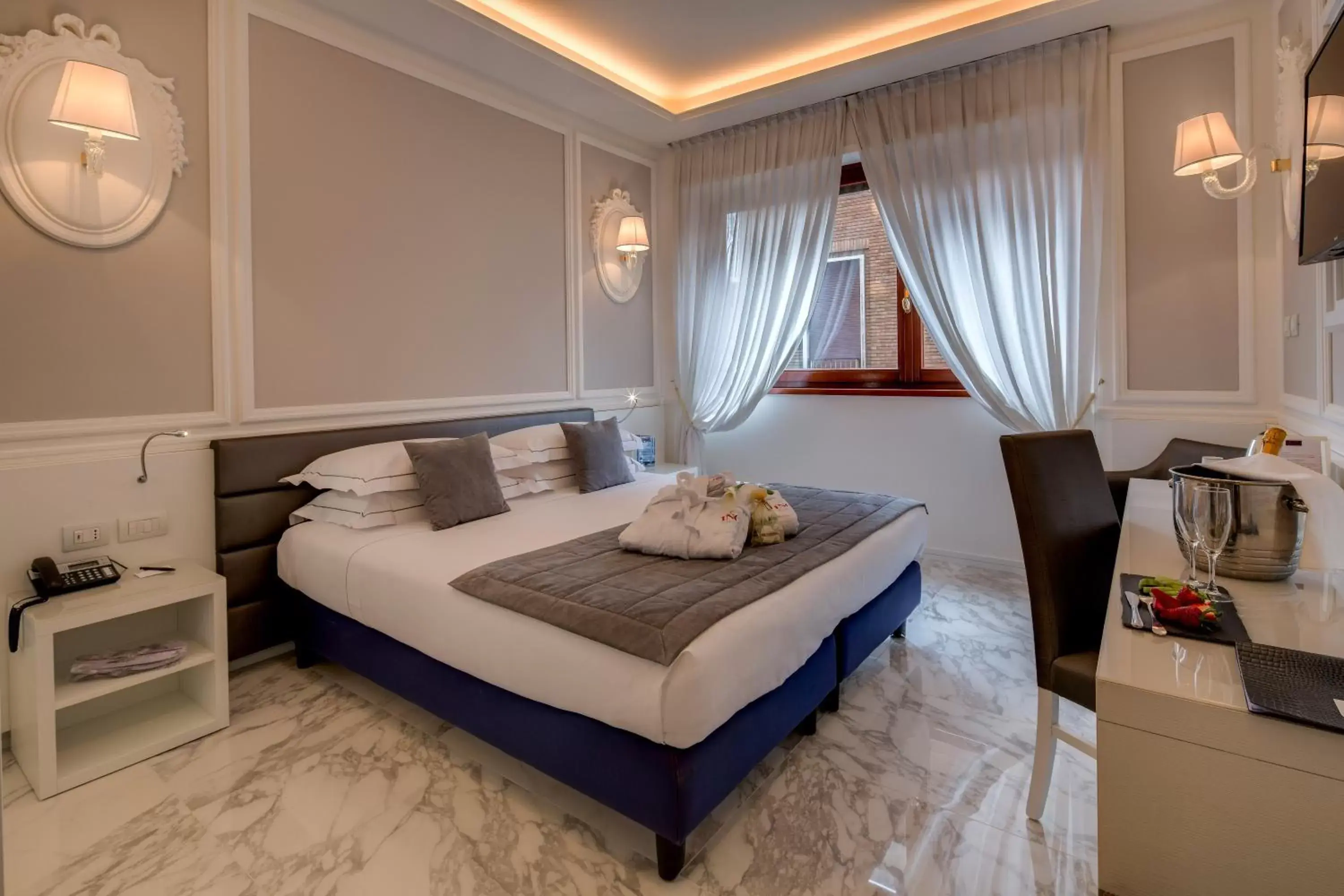 Bed in Grande Albergo Roma