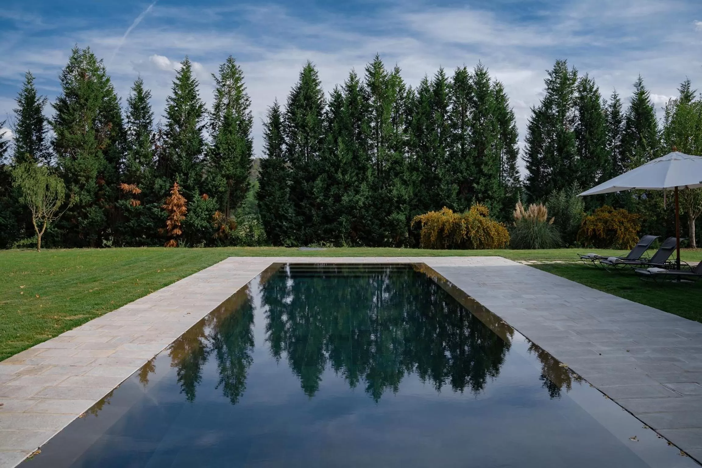Swimming pool in Viesca Toscana Suites & Villas