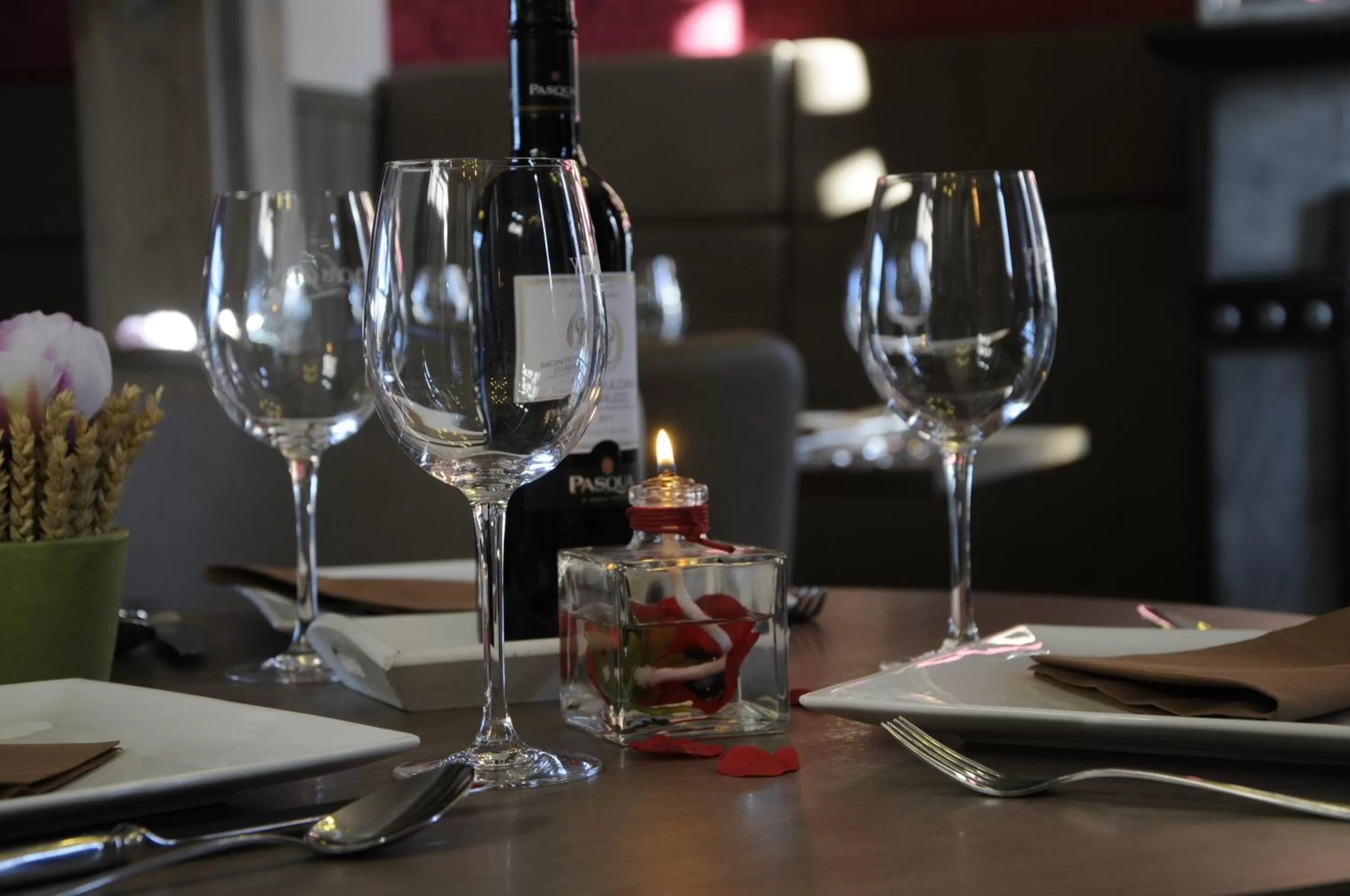 Restaurant/Places to Eat in Oud Gemeentehuis