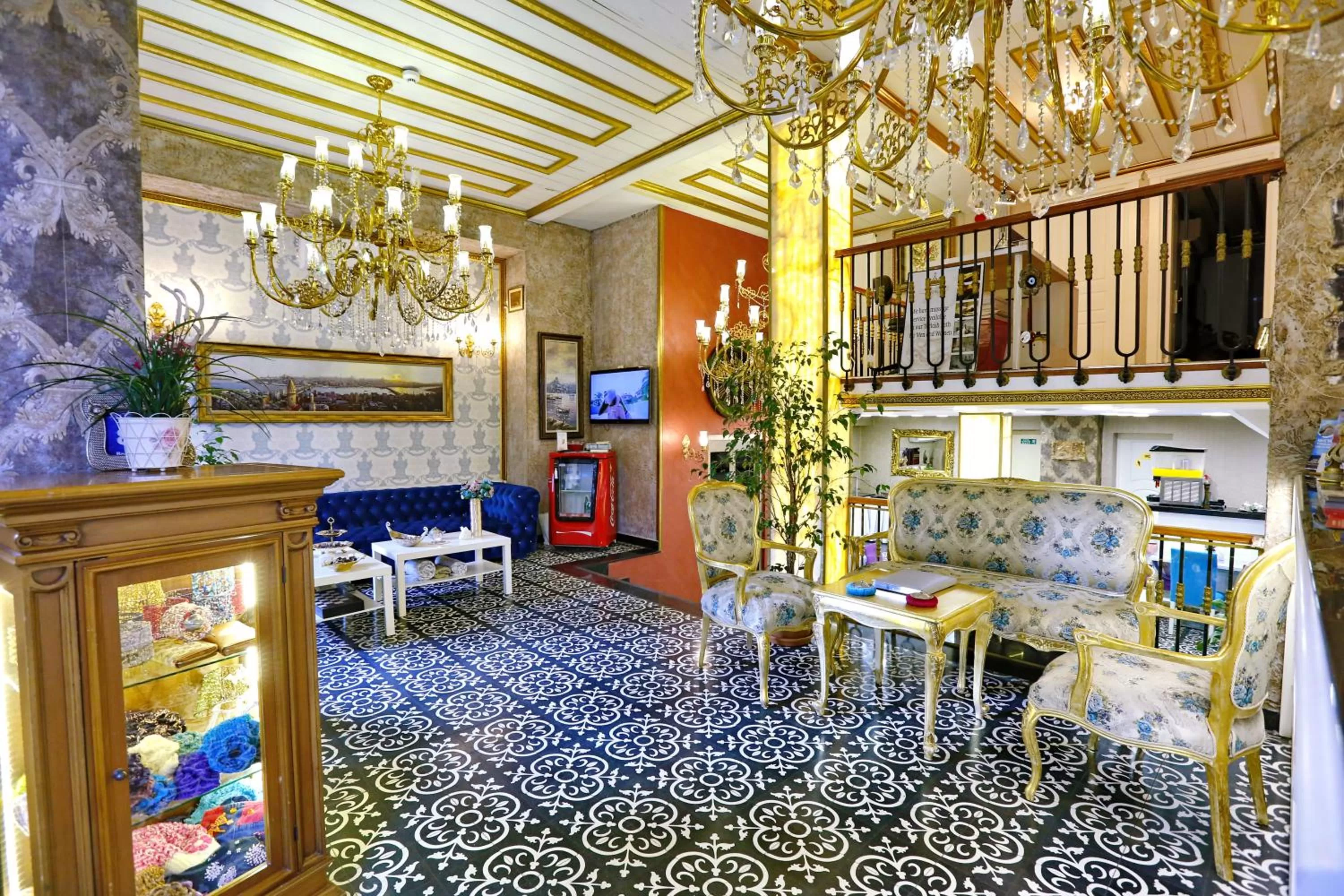 Lobby or reception in Diamond Royal Hotel