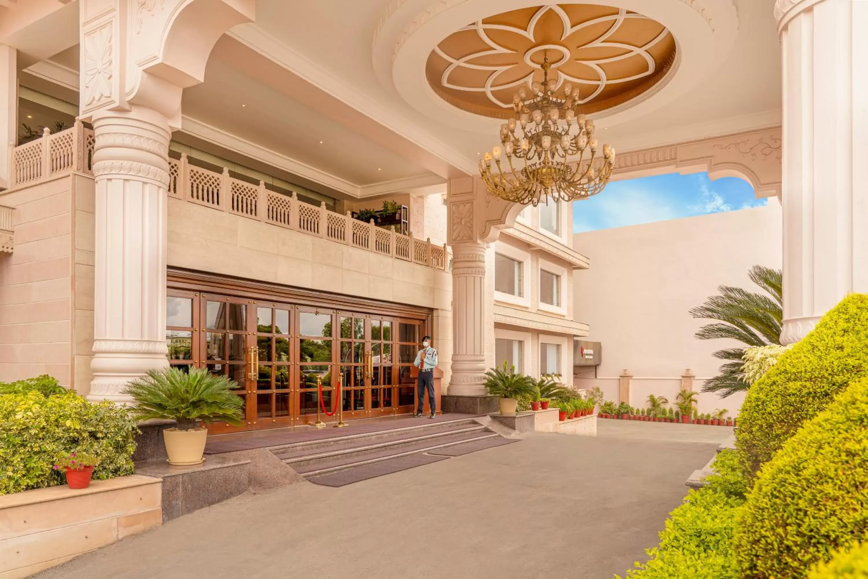 Facade/entrance in LP Vilas Facade/entrance in LP Vilas