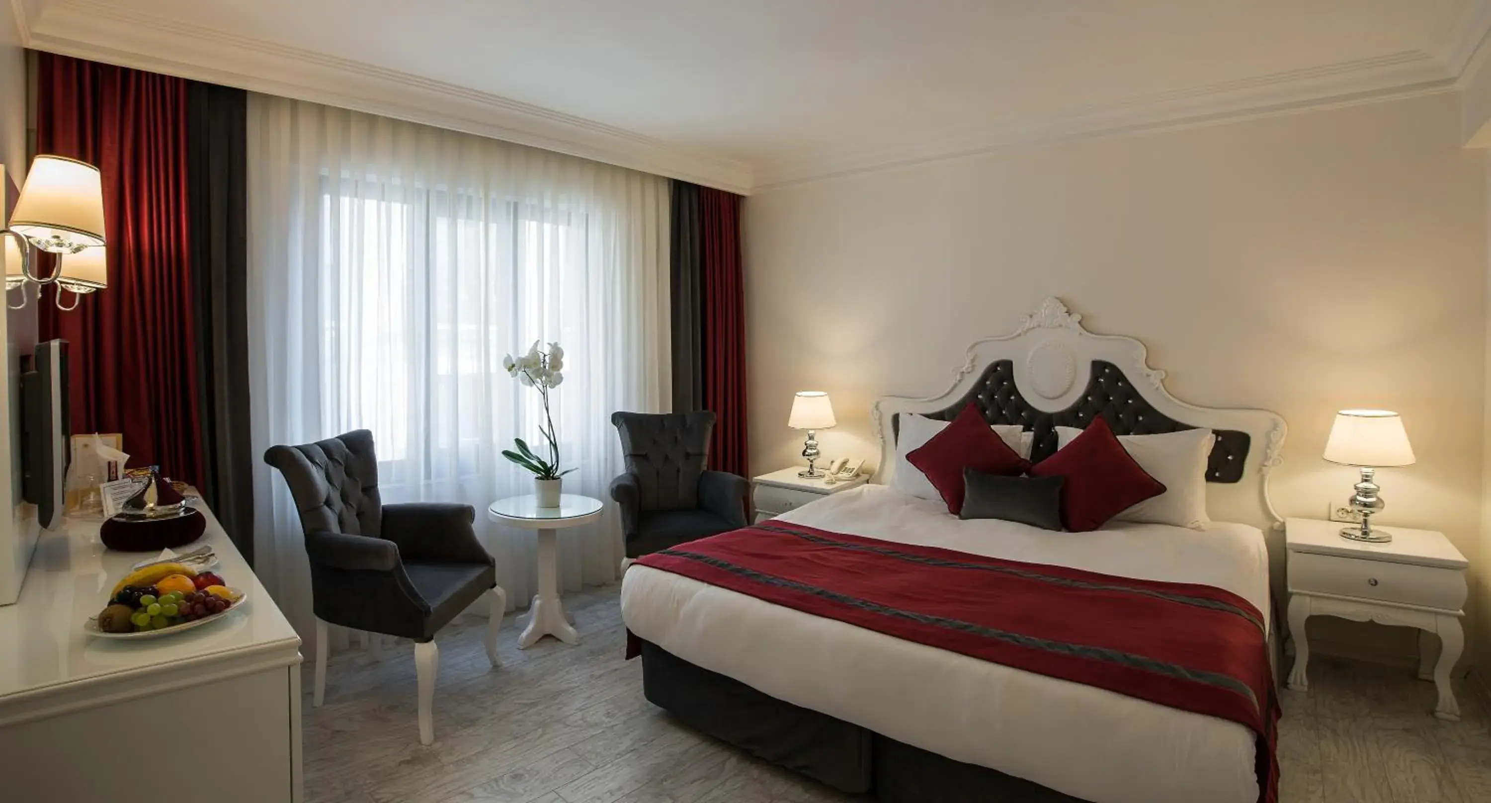 Deluxe Double Room in Hotel Yigitalp Istanbul Deluxe Double Room in Hotel Yigitalp Istanbul