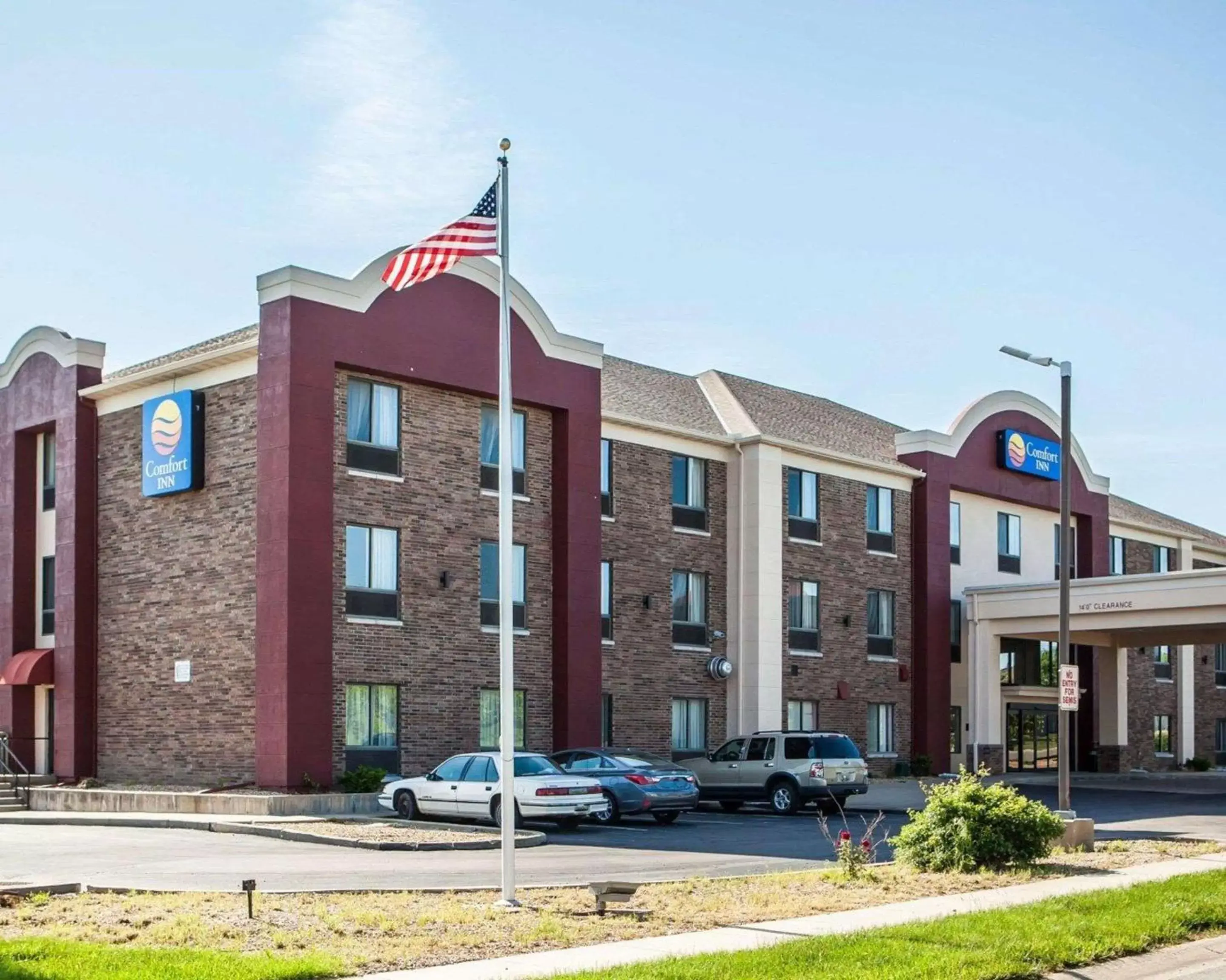 Property Building in Comfort Inn Lees Summit