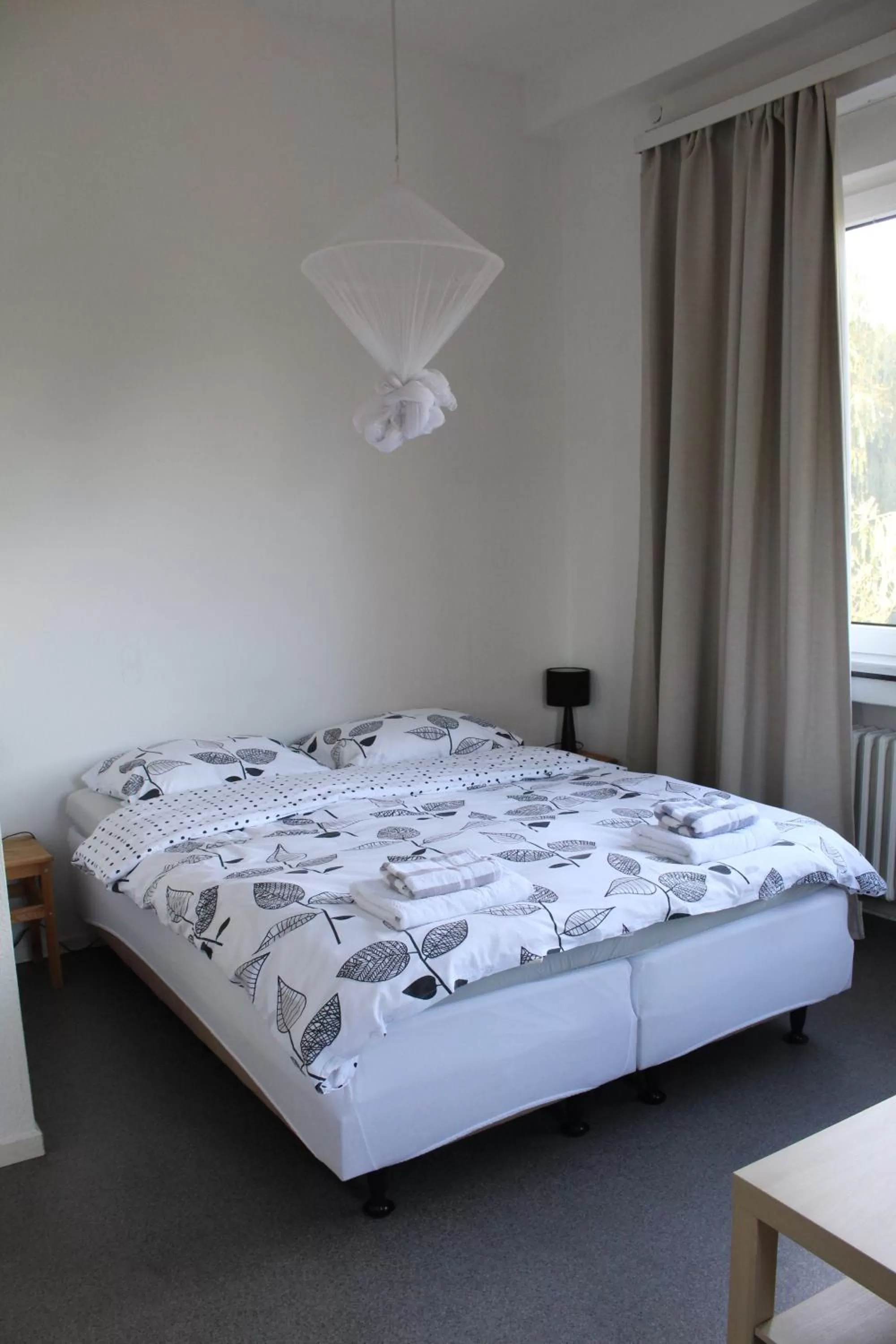 Bed in World House Wetten