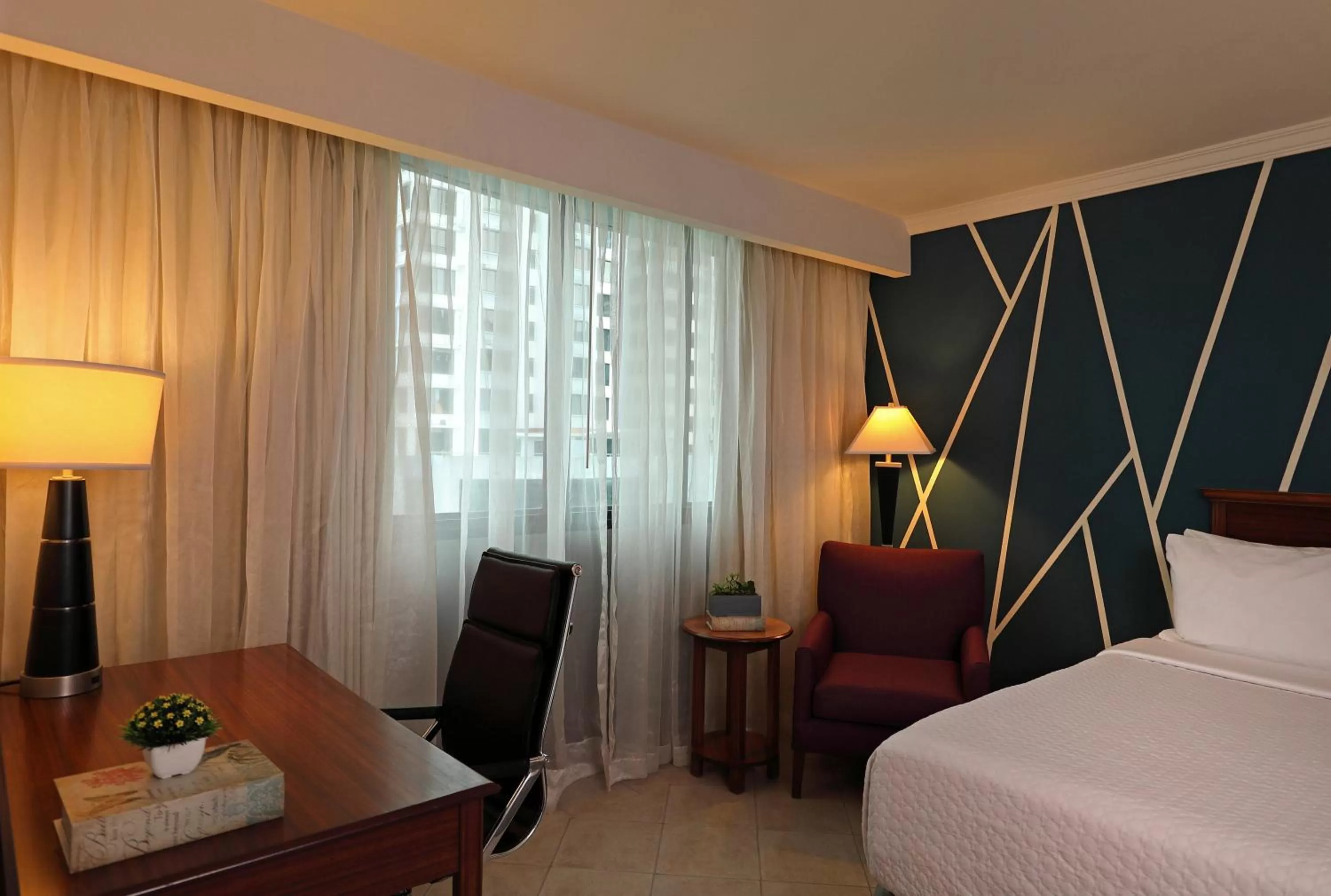 Photo of the whole room, Bed in Crowne Plaza Panama by IHG