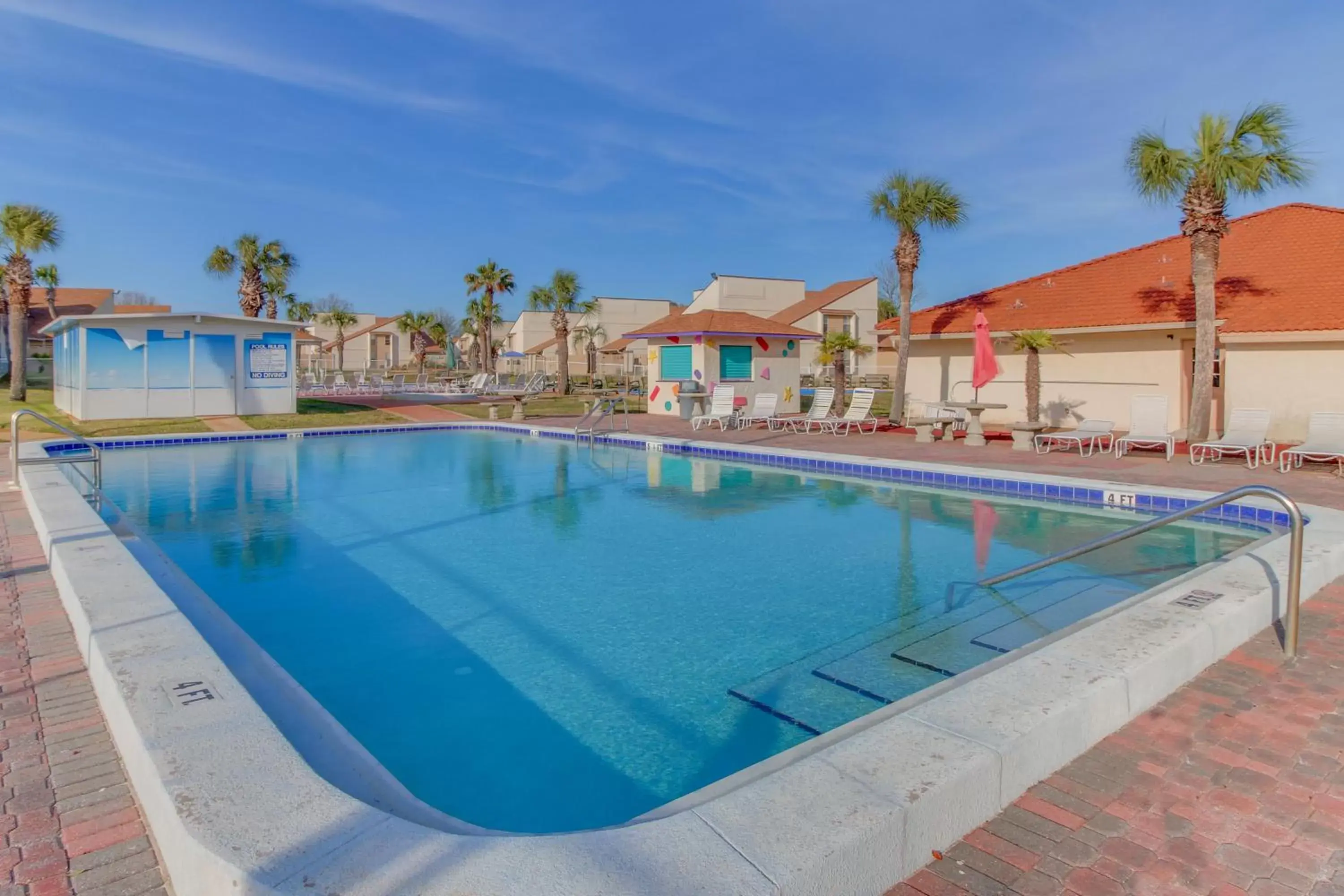 Swimming Pool in Horizon Hideaway