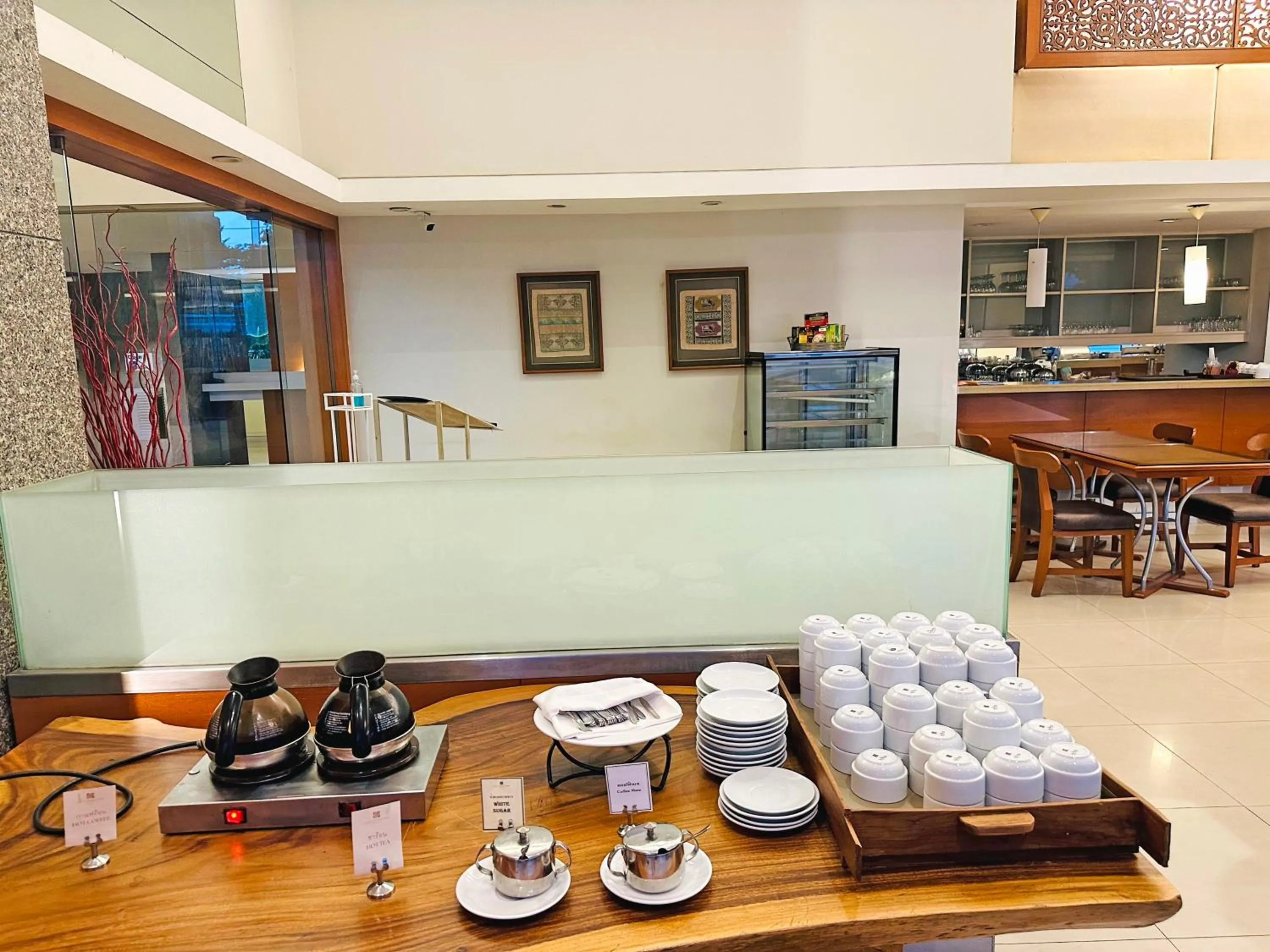 Restaurant/places to eat in Lanna Palace 2004