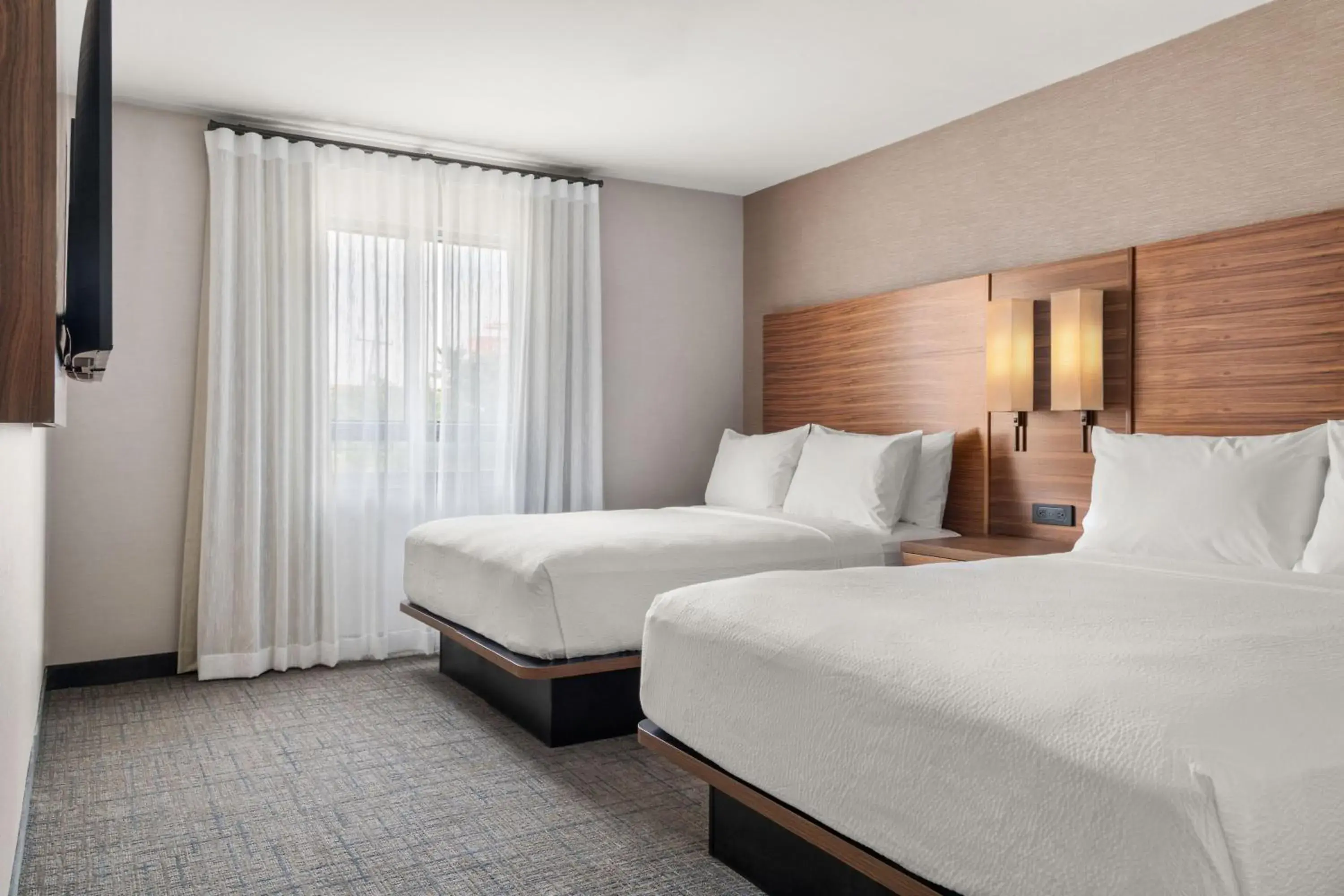Photo of the whole room, Bed in Residence Inn by Marriott Laval