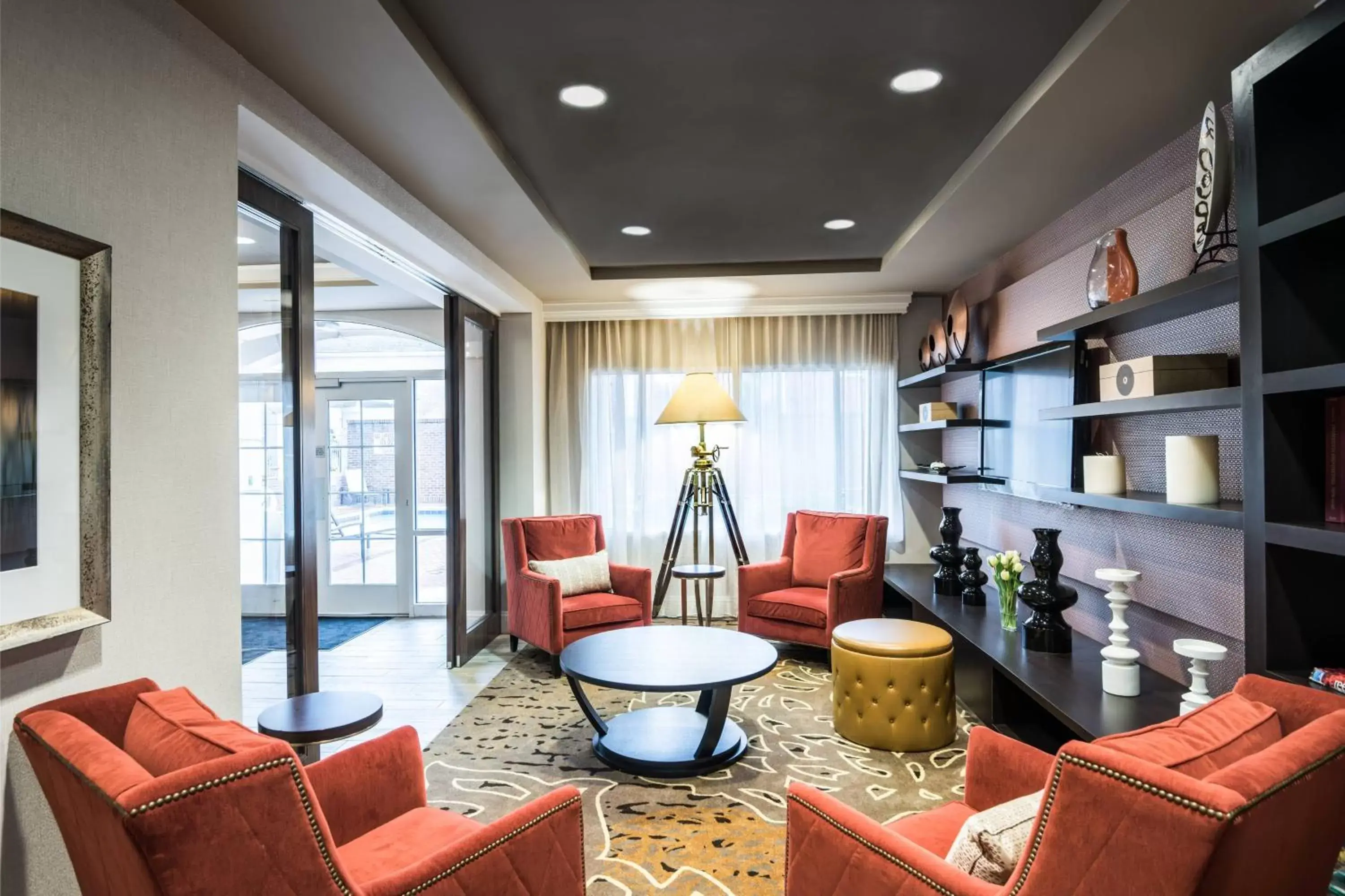 Other, Seating Area in Courtyard by Marriott Charleston Historic District
