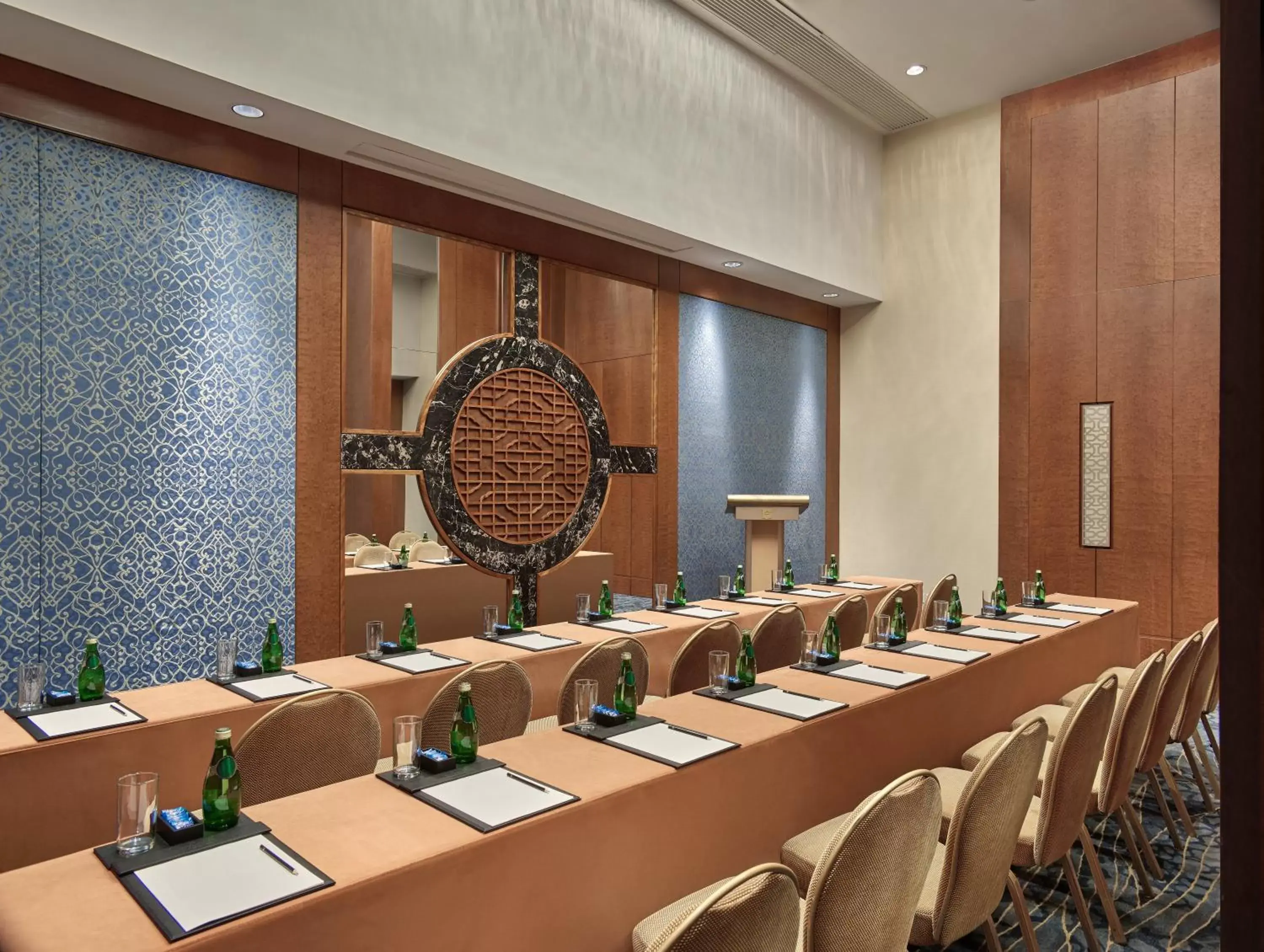 Banquet/Function facilities in Futian Shangri-La, Shenzhen,Near to Shenzhen Convention&Exhibition Centre, Futian Railway Station