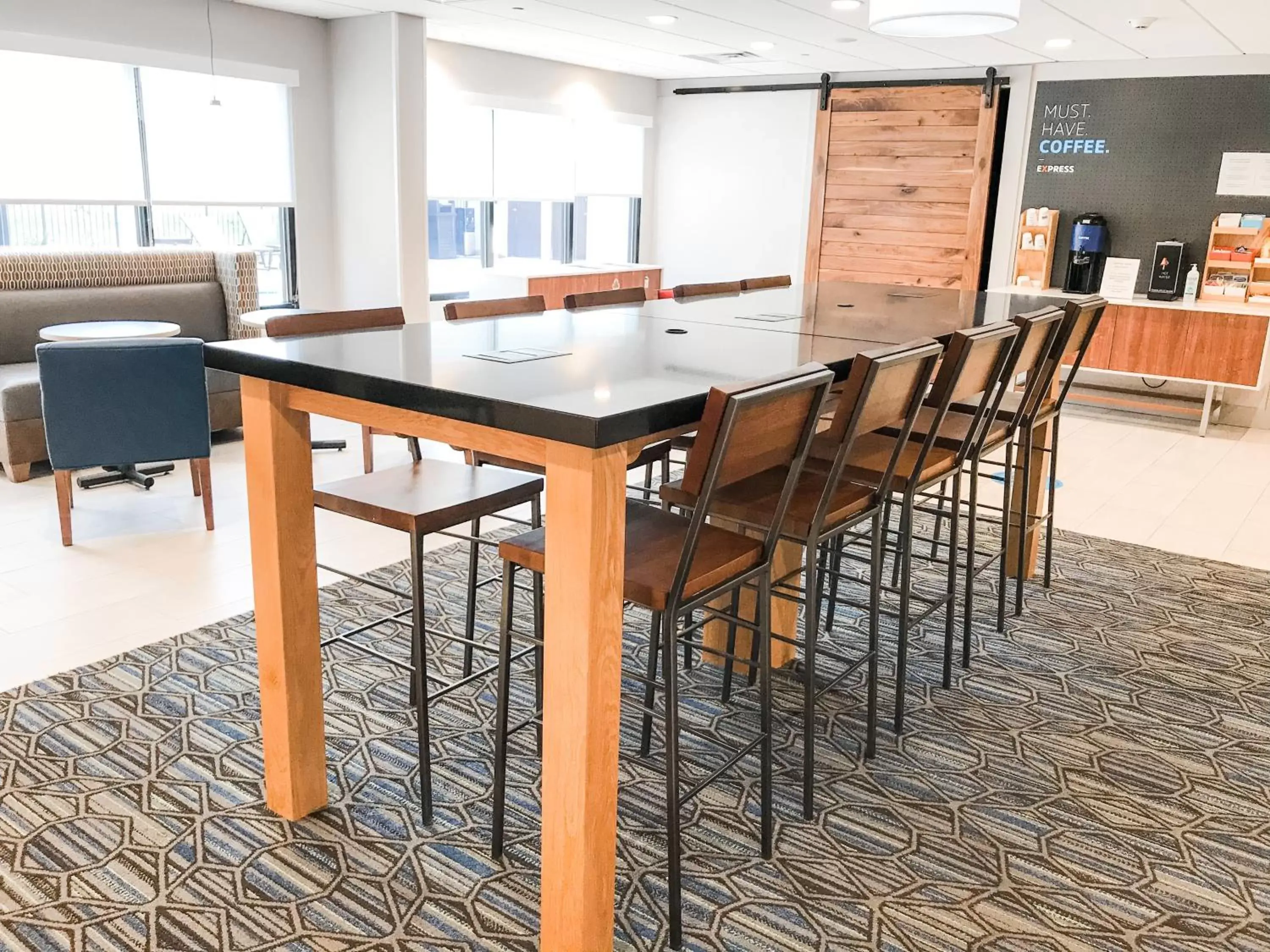 Meeting/conference room in Holiday Inn Express Statesboro, an IHG Hotel