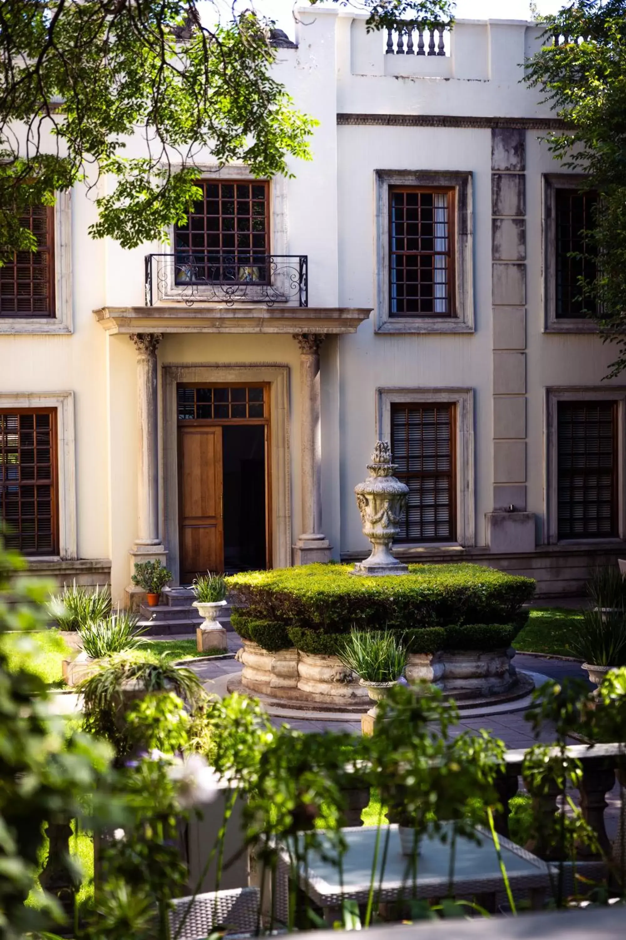 Garden view in Fairlawns Boutique Hotel & Spa Garden view in Fairlawns Boutique Hotel & Spa