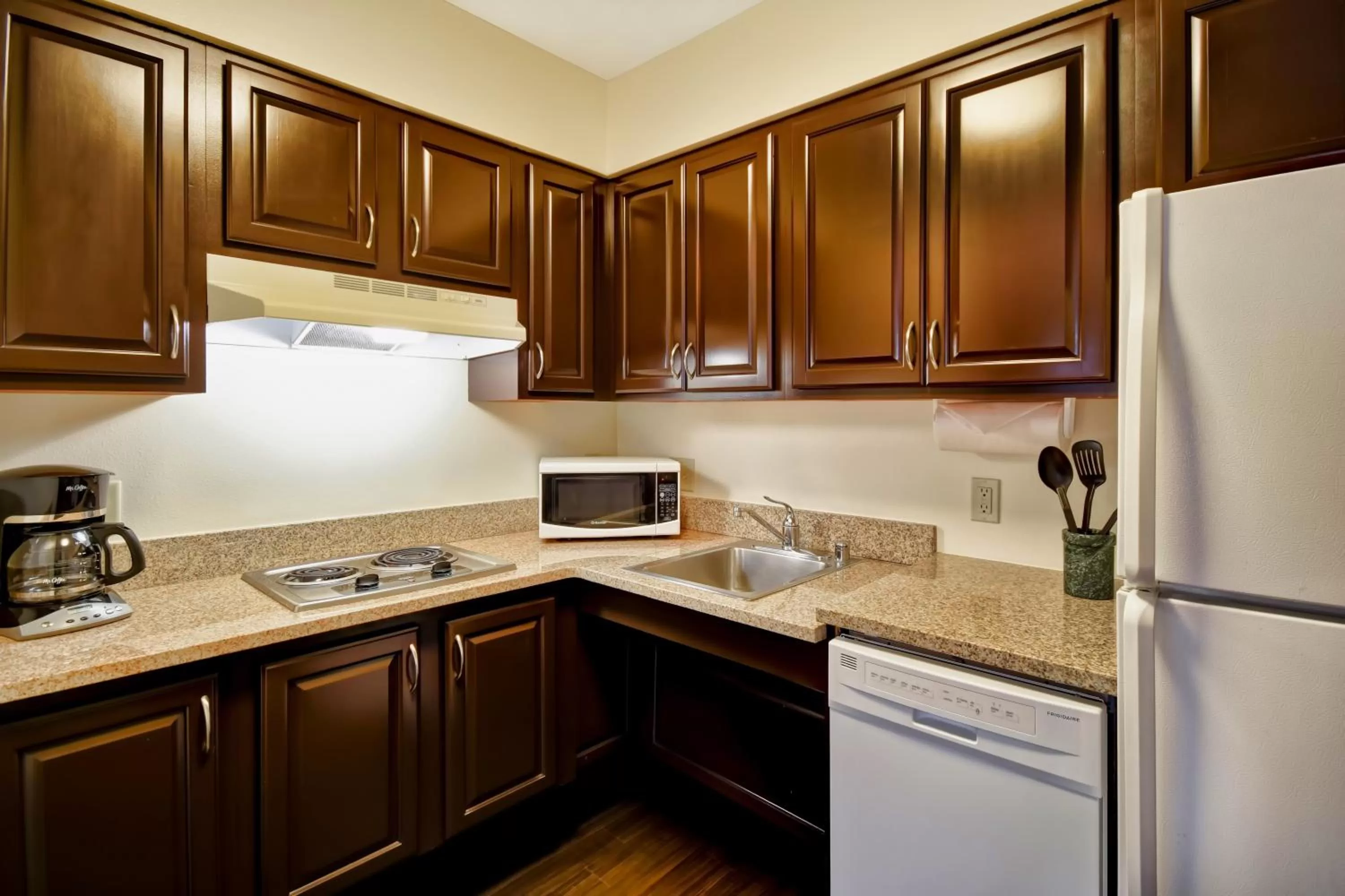 Photo of the whole room in Staybridge Suites Middleton/Madison-West by IHG