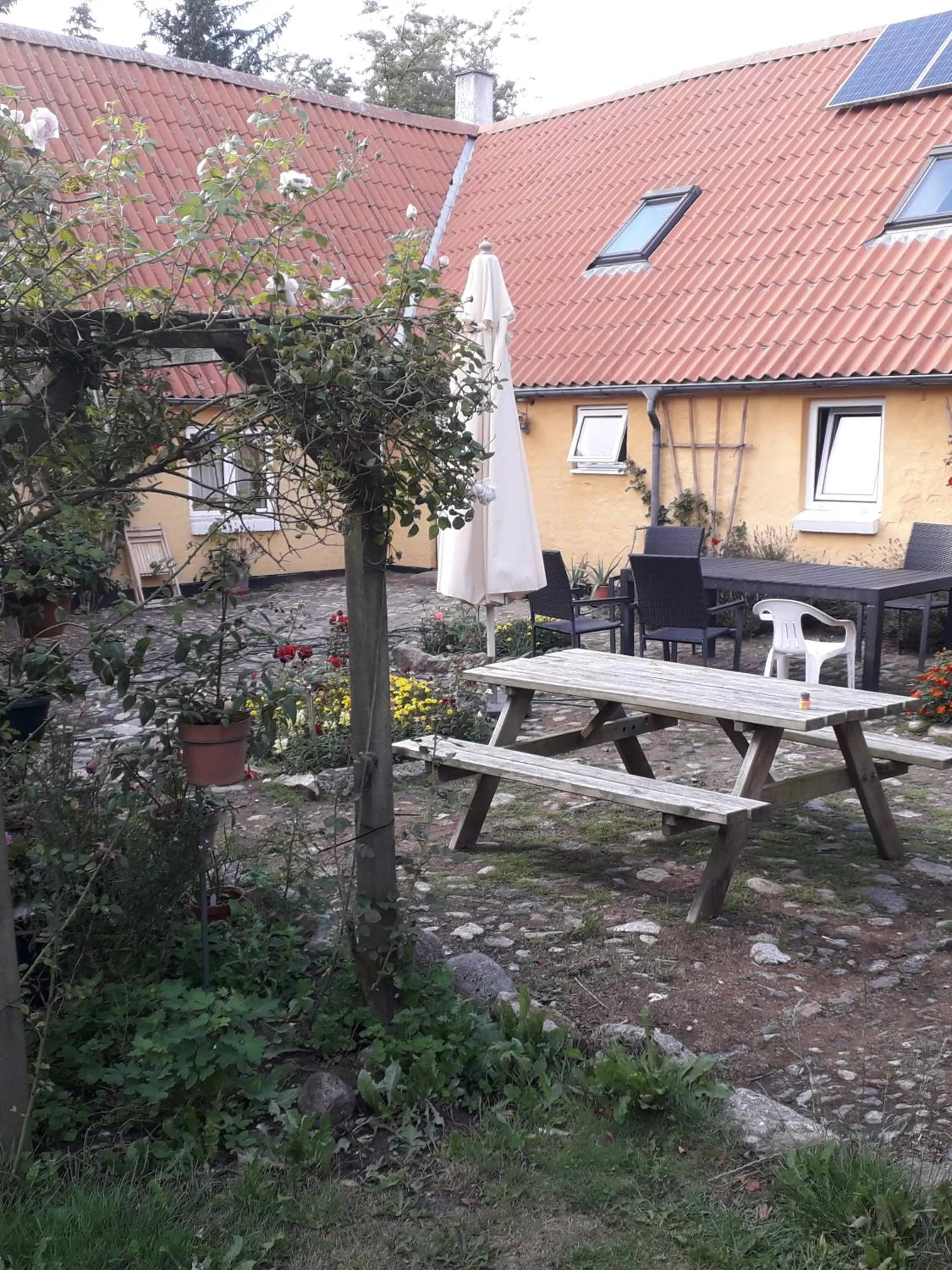 Garden in Engbjerg BnB