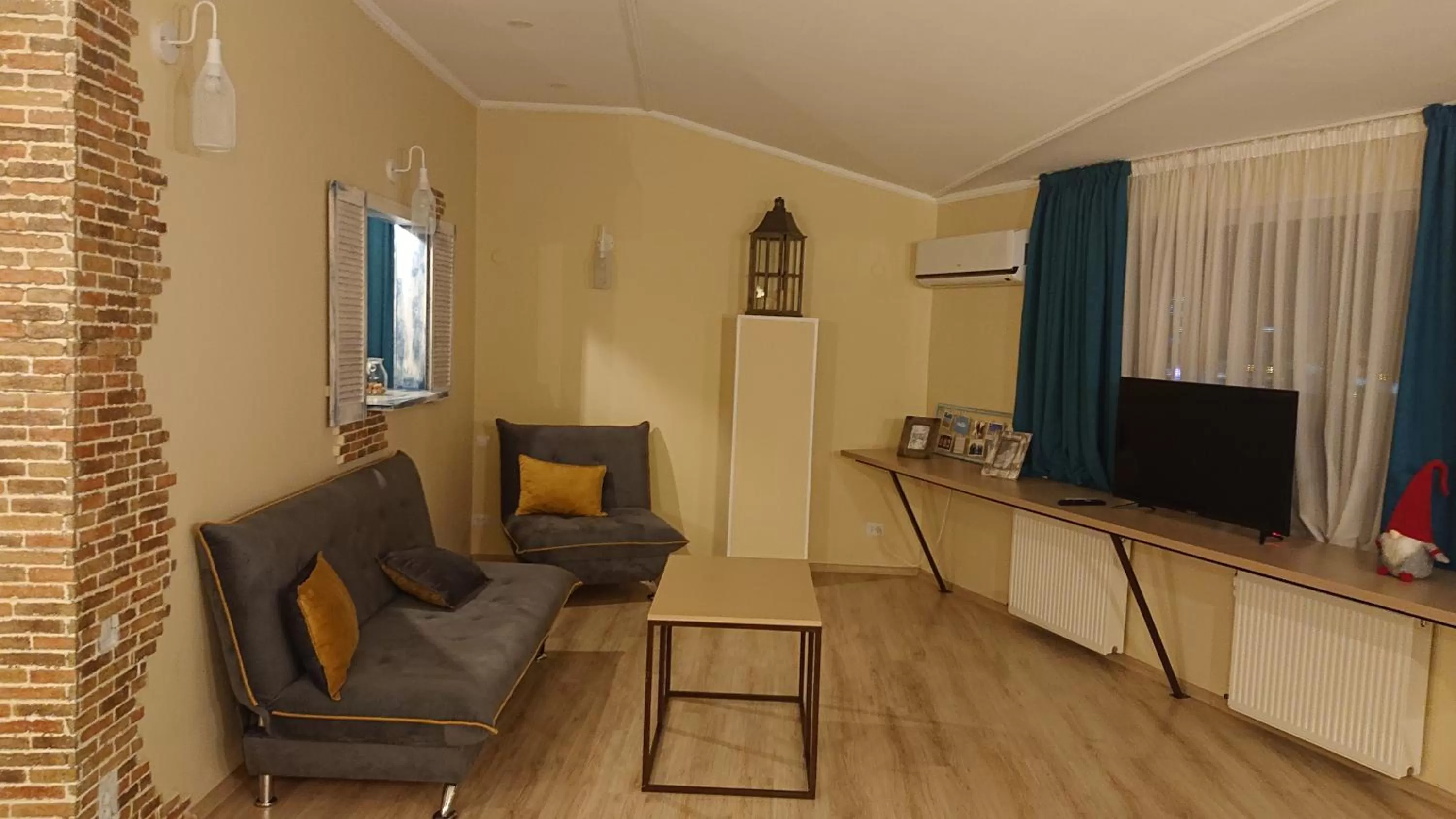 TV and multimedia in Gvino Minda