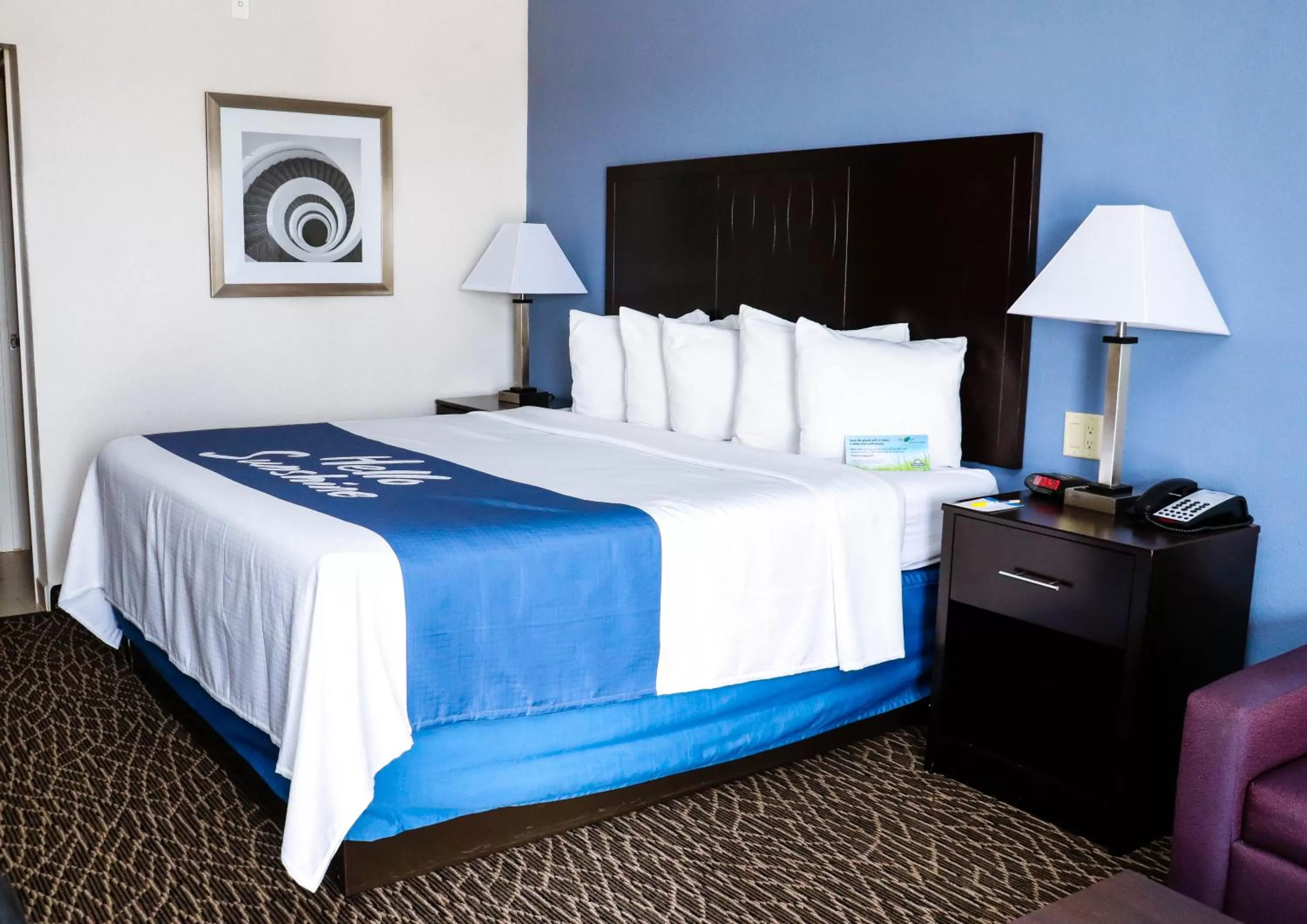 Bed in Days Inn by Wyndham Bryan