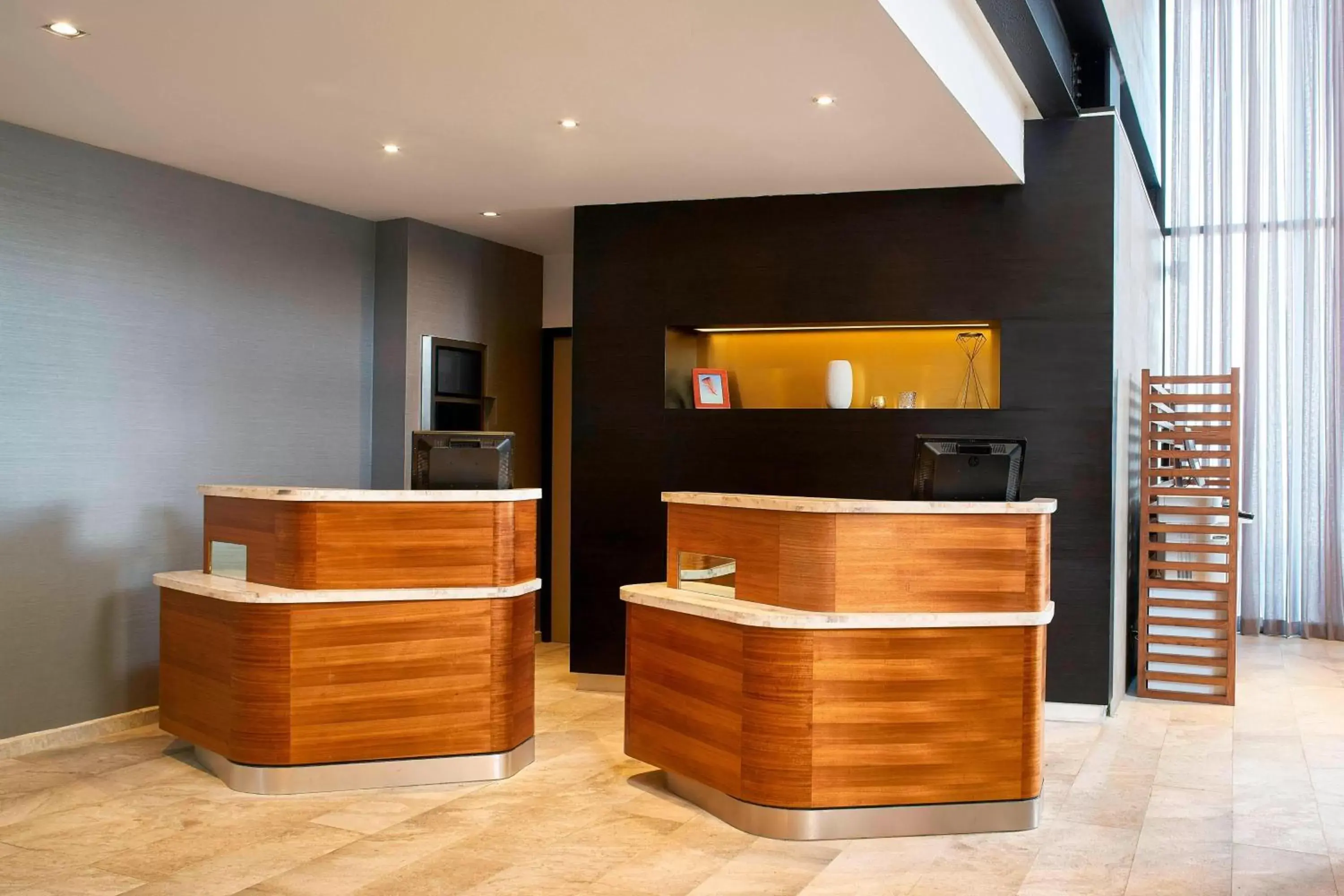 Property building, Lobby/Reception in Courtyard by Marriott Mexico City Toreo