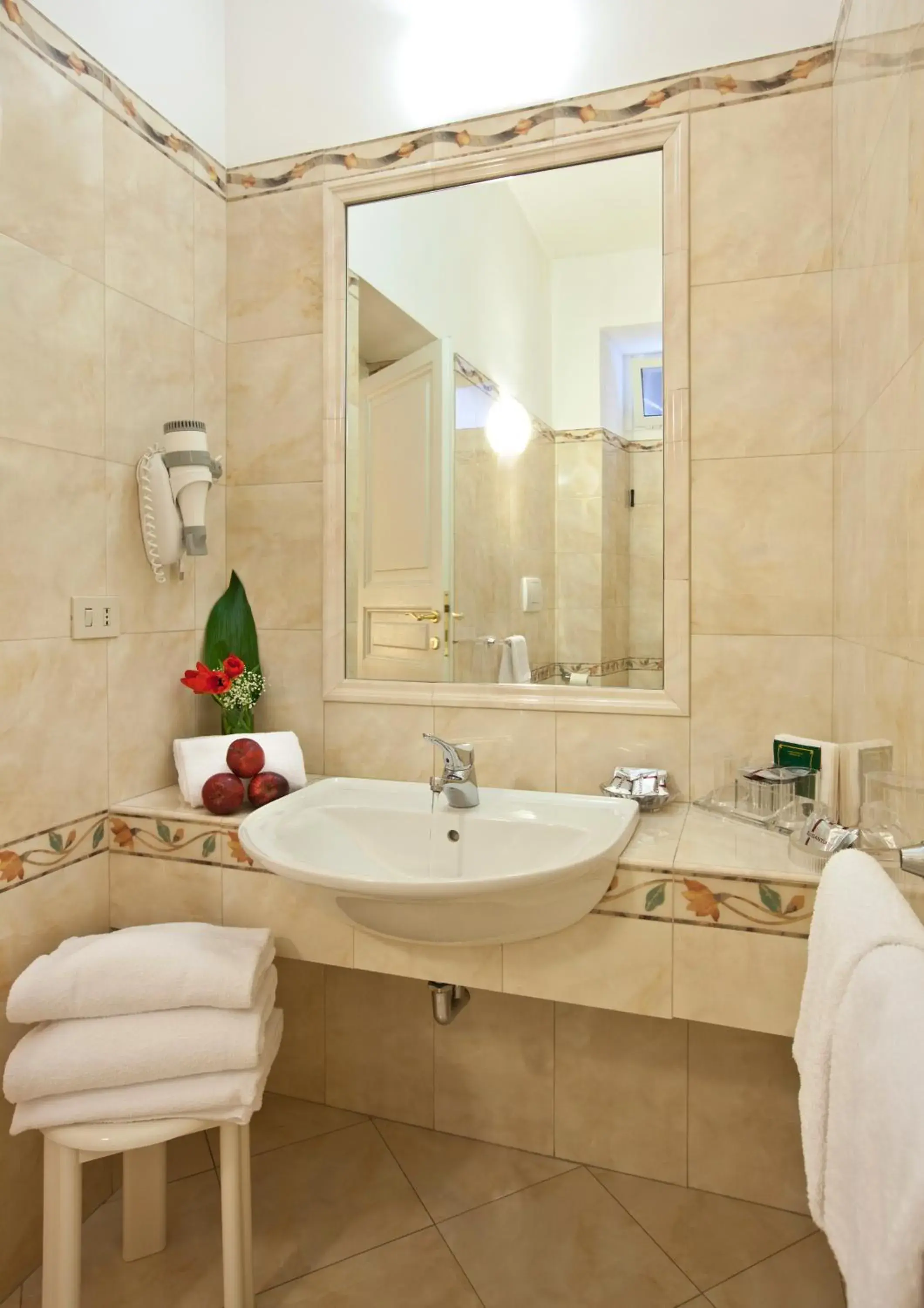 Bathroom in B&B Hotel Roma Italia Viminale