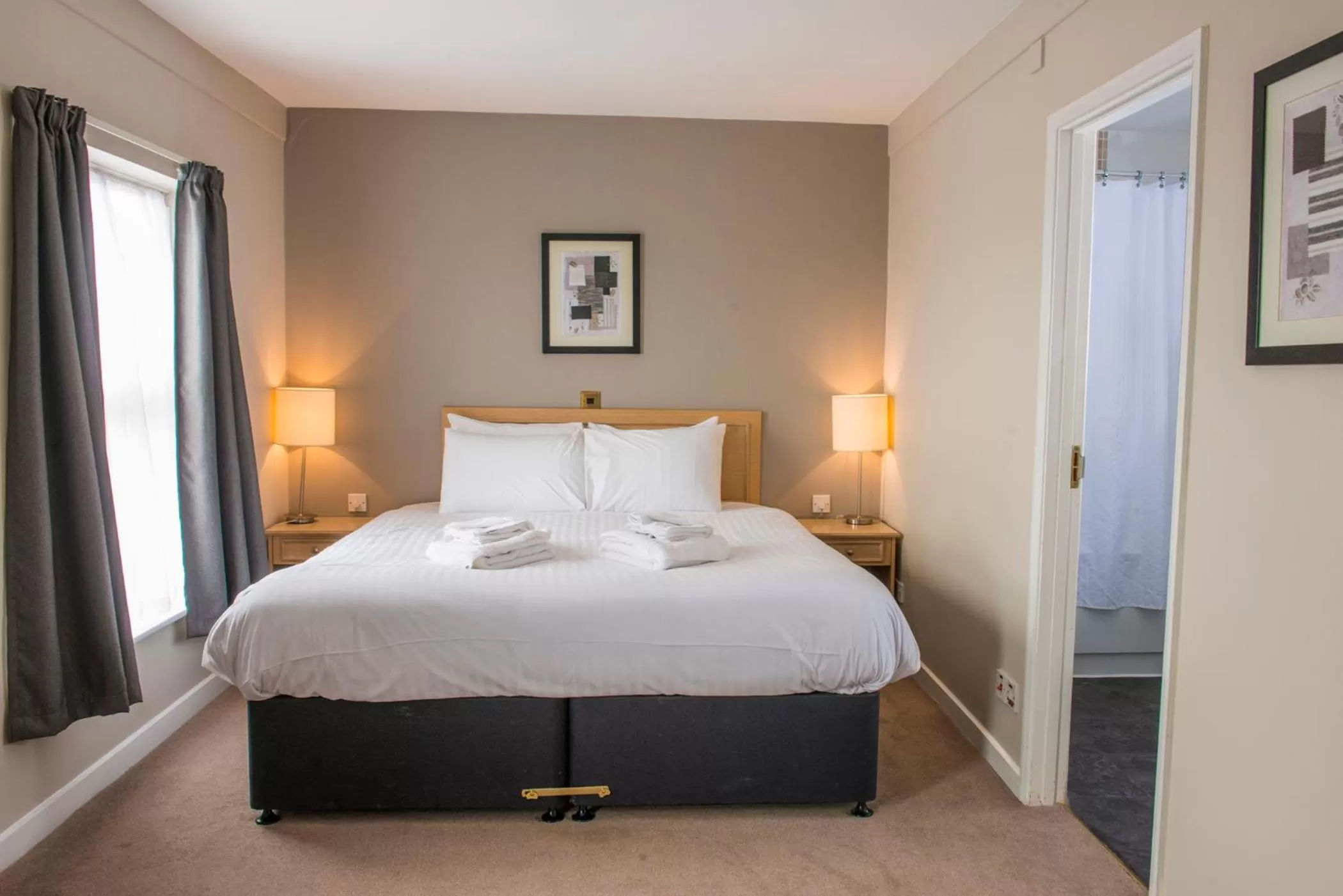 Bedroom, Bed in Old Colonial, Weston-Super-Mare by Marston's Inns