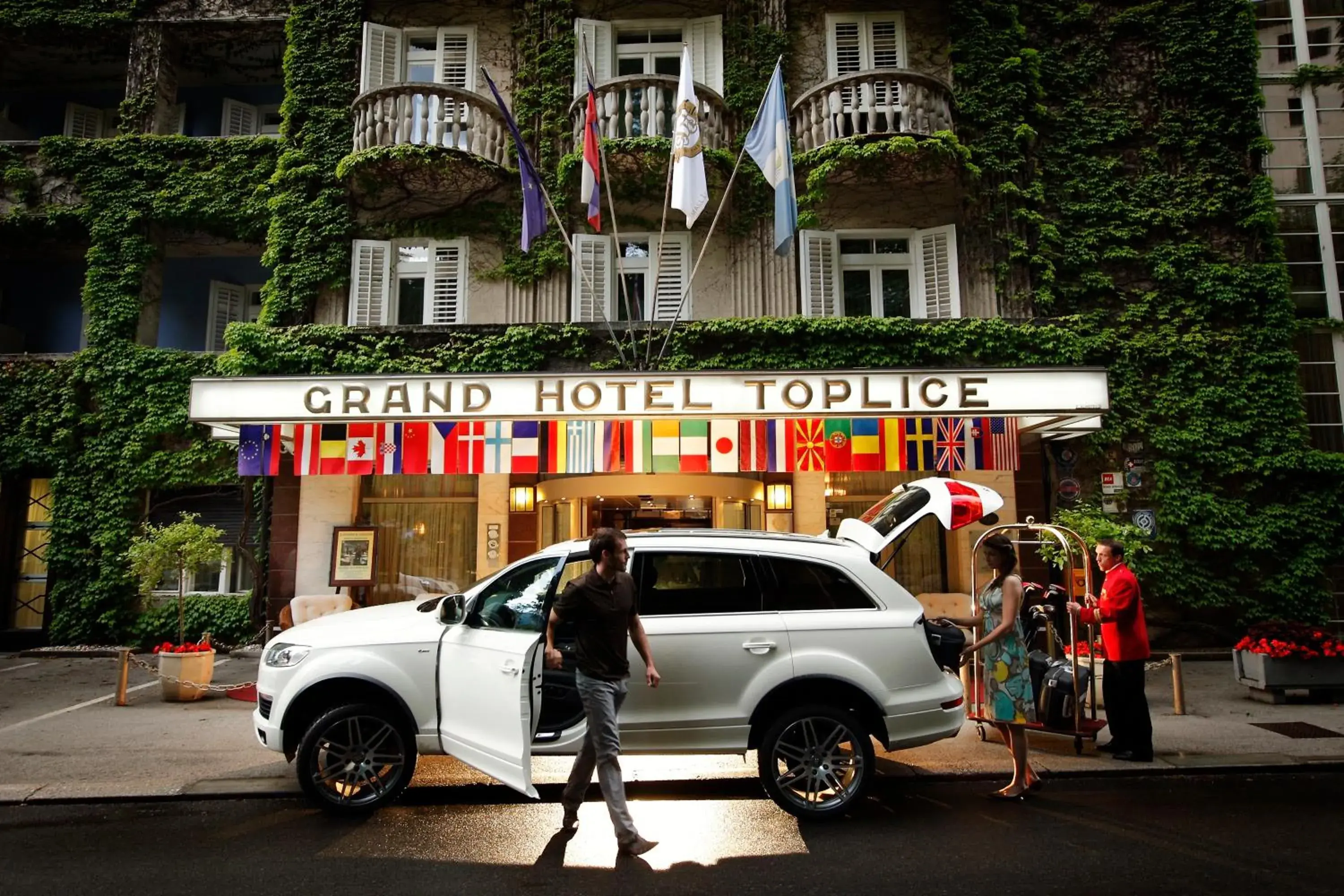 Facade/entrance, Property Building in Grand Hotel Toplice - Small Luxury Hotels of the World