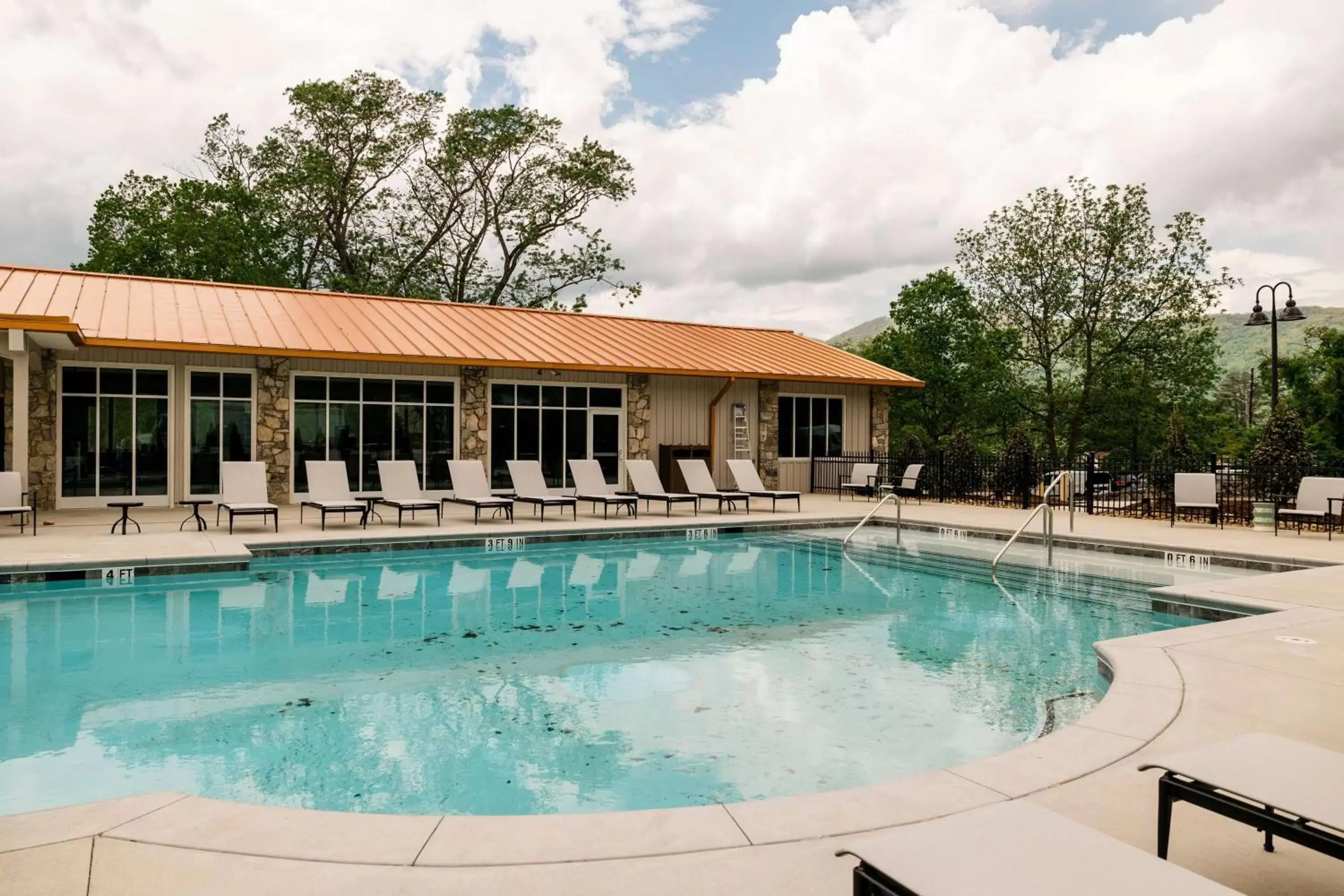 Pool view, Swimming Pool in Waynesville Inn & Golf Club, Trademark Collection by Wyndham