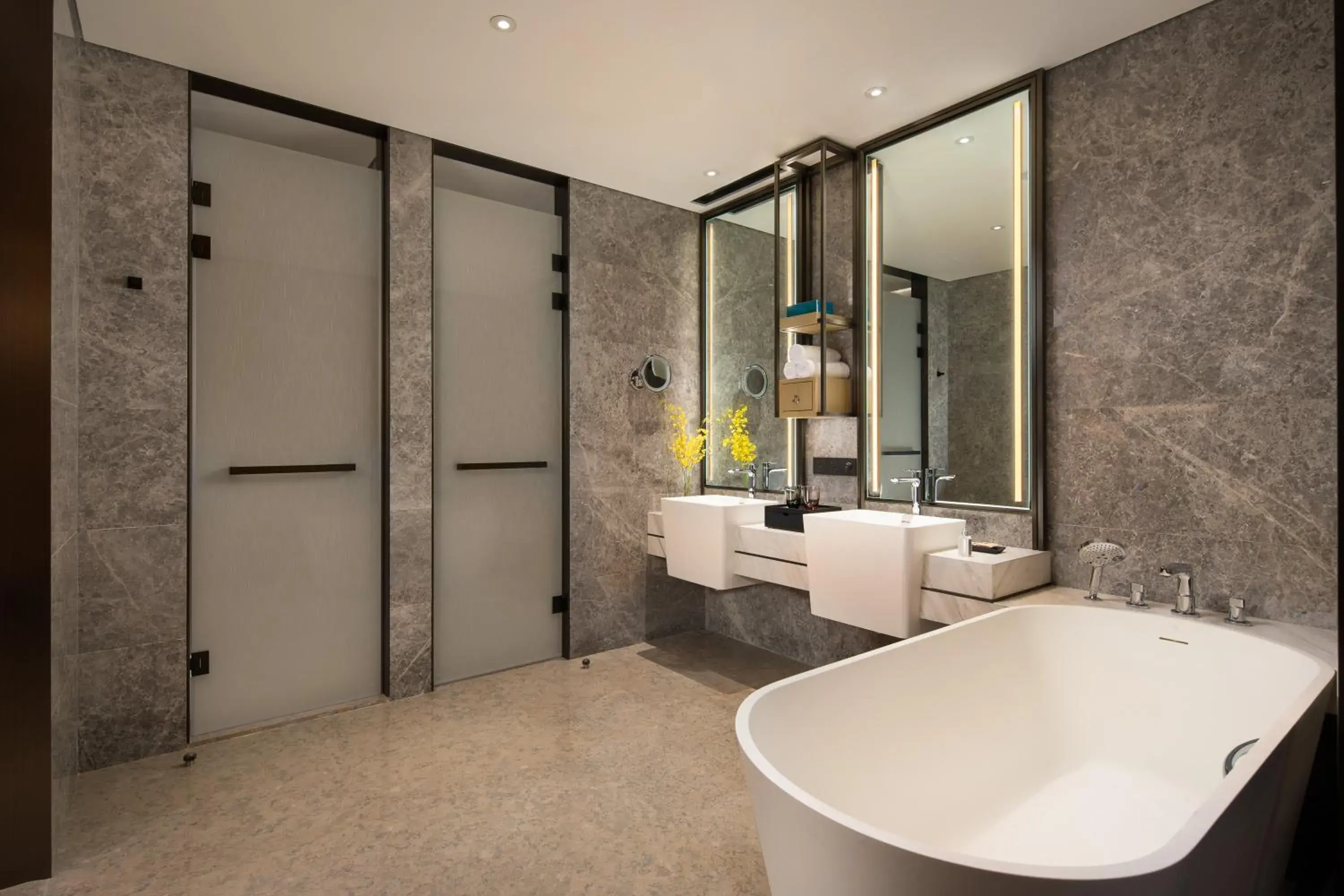 Shower, Bathroom in InterContinental Xi'an Hi-Tech Zone