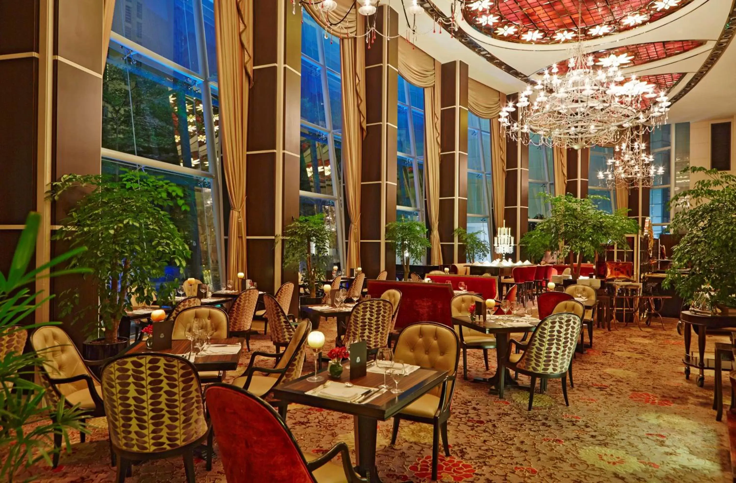 Restaurant/places to eat in The St Regis Singapore