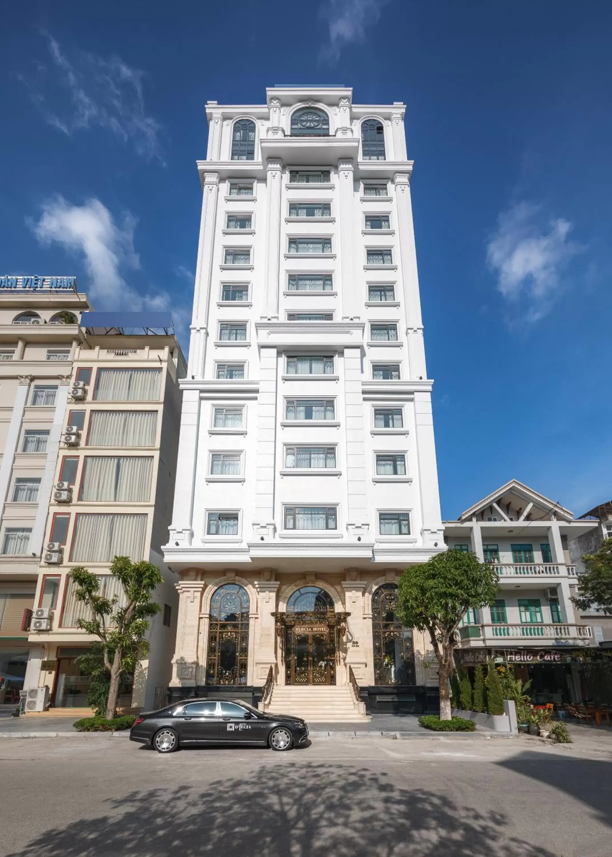 Property building in D'Lecia Ha Long Hotel Property building in D'Lecia Ha Long Hotel