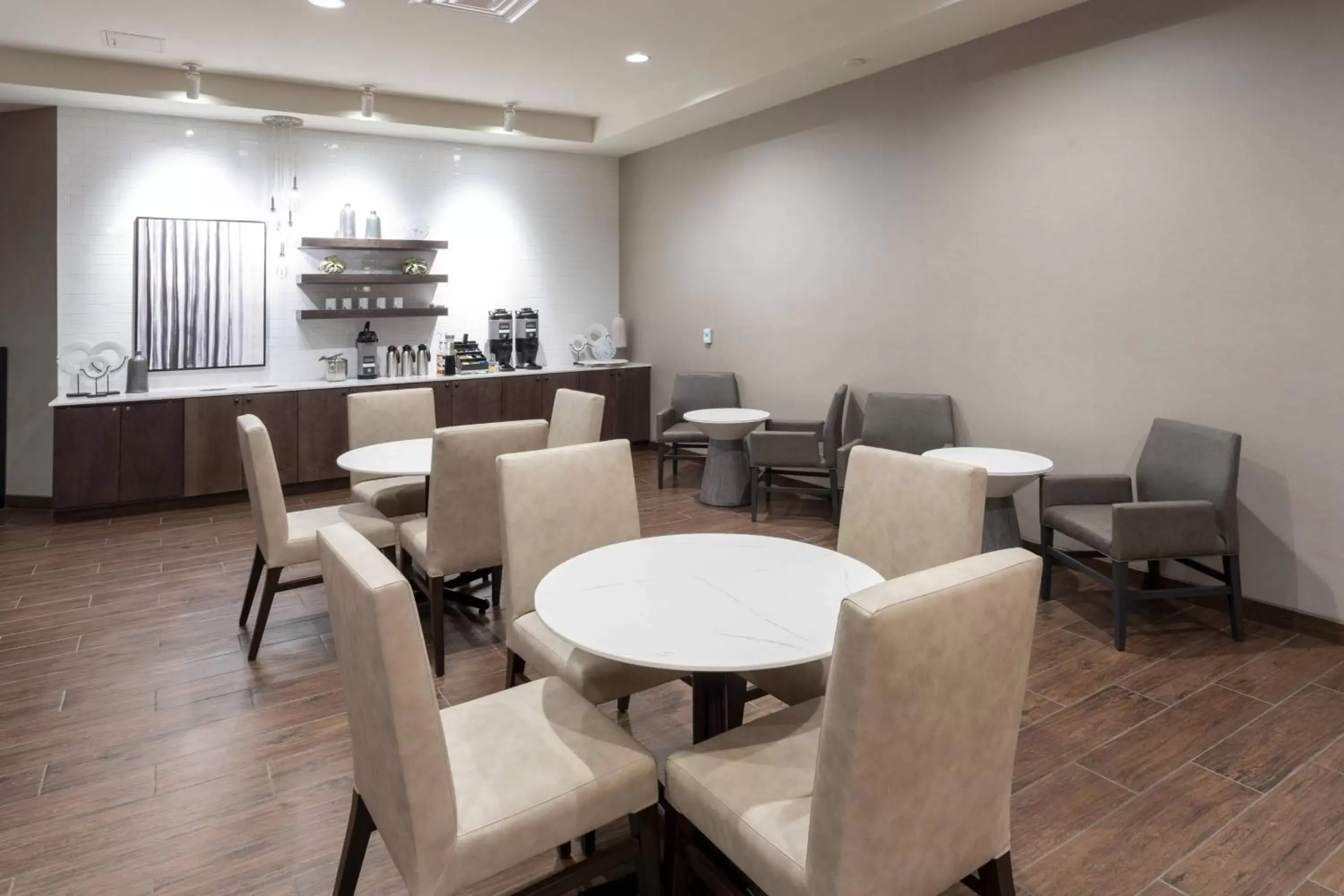 Lounge or bar, Restaurant/Places to Eat in Residence Inn Minneapolis Maple Grove/Arbor Lakes