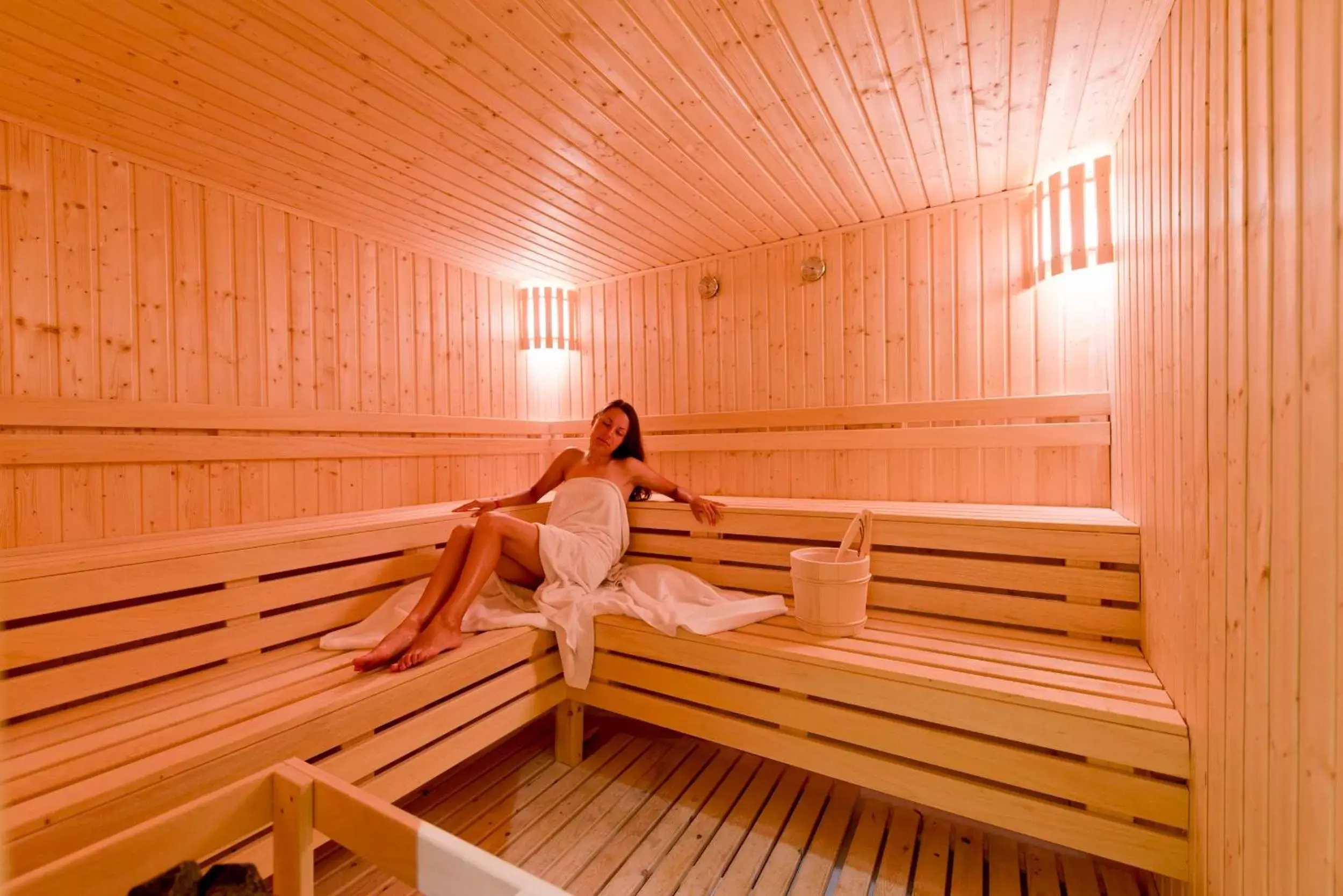 Sauna, Guests in Amphoras Beach