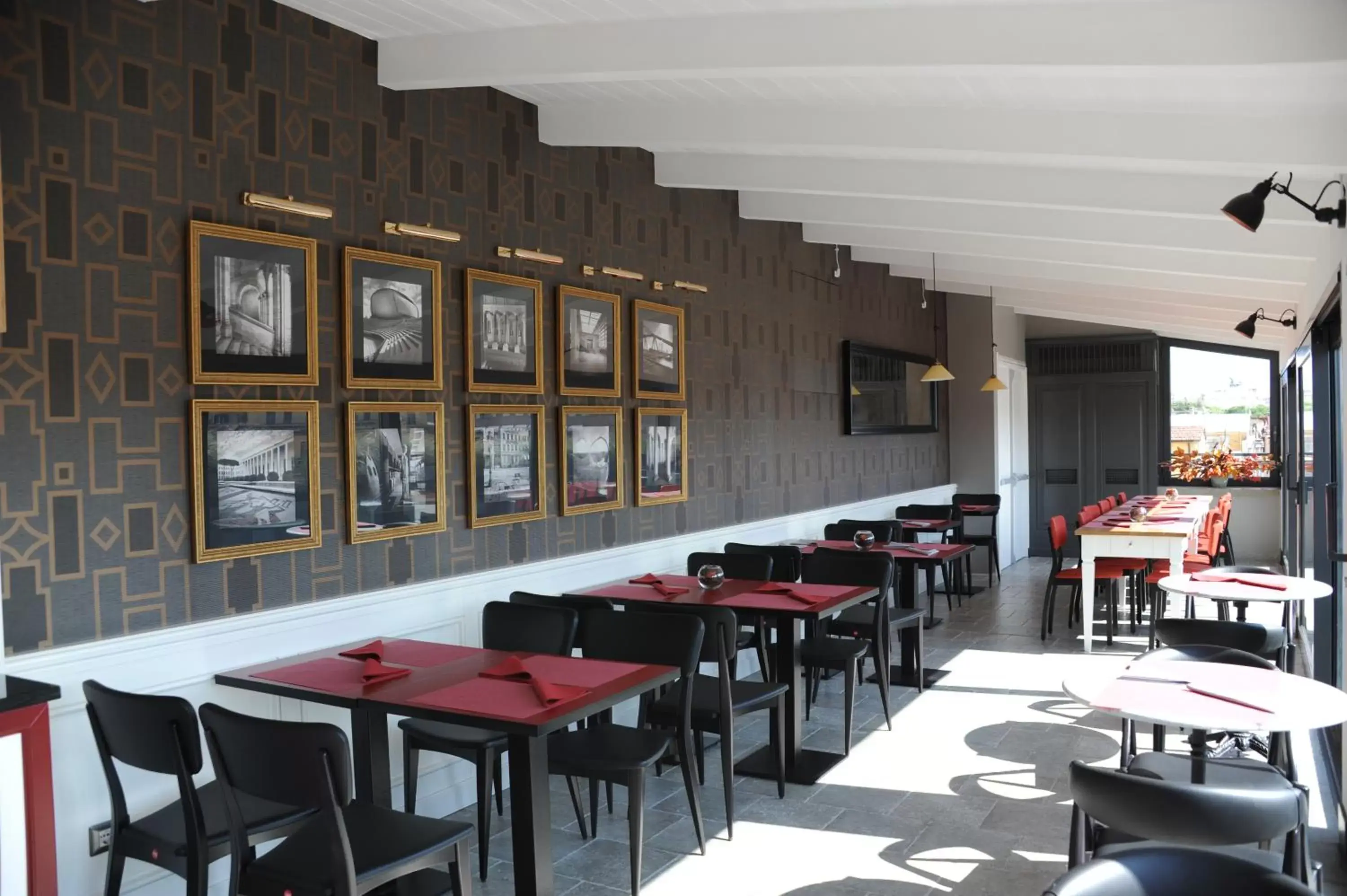Restaurant/Places to Eat in Trianon Borgo Pio Aparthotel