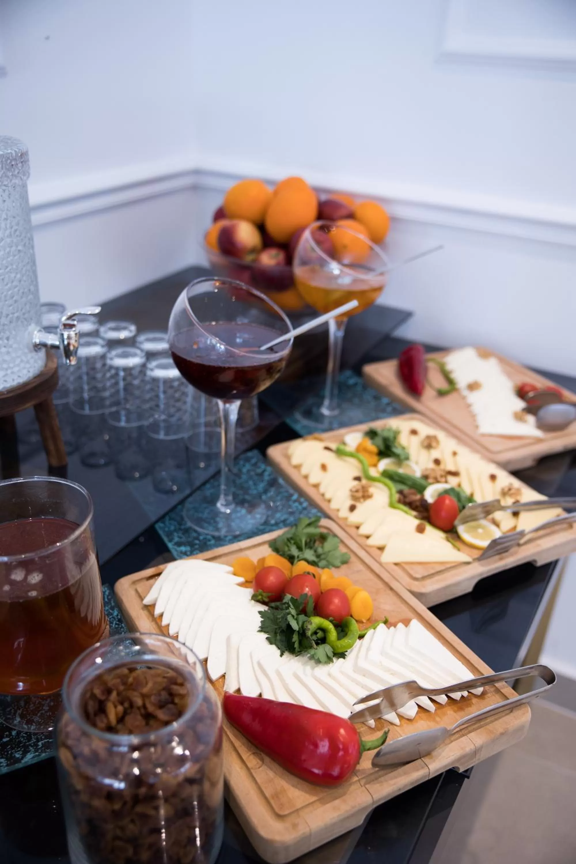 Food and drinks in Niss Lara Hotel