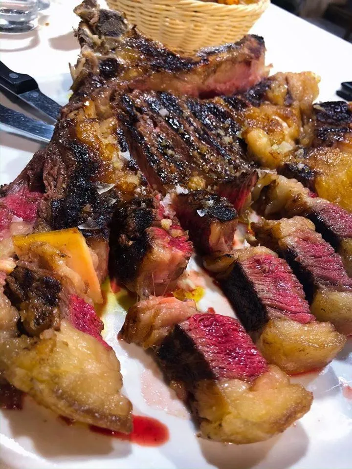 Restaurant/places to eat in Hotel Tarconte