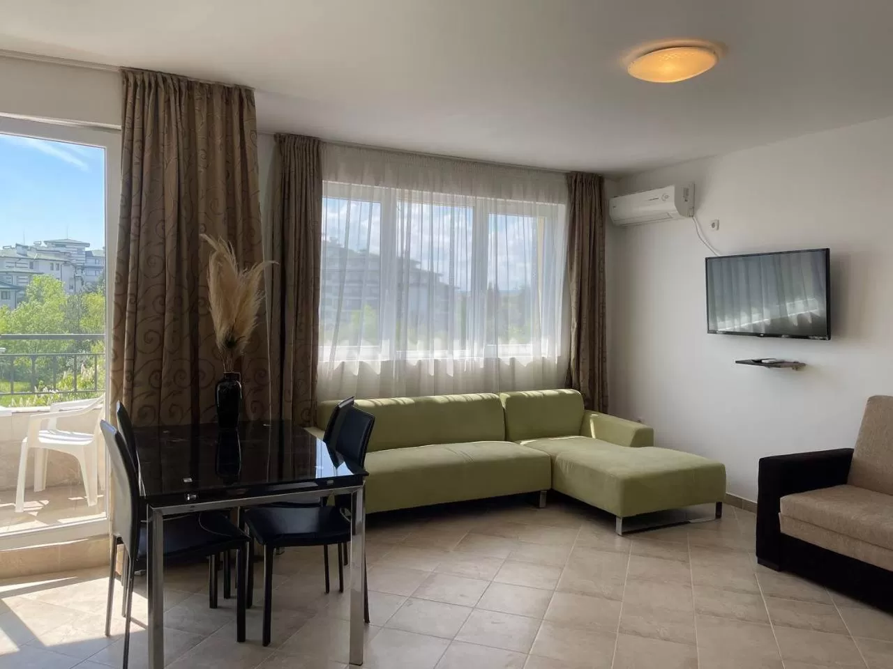 TV and multimedia in Ravda Family Resort. Park&Sea